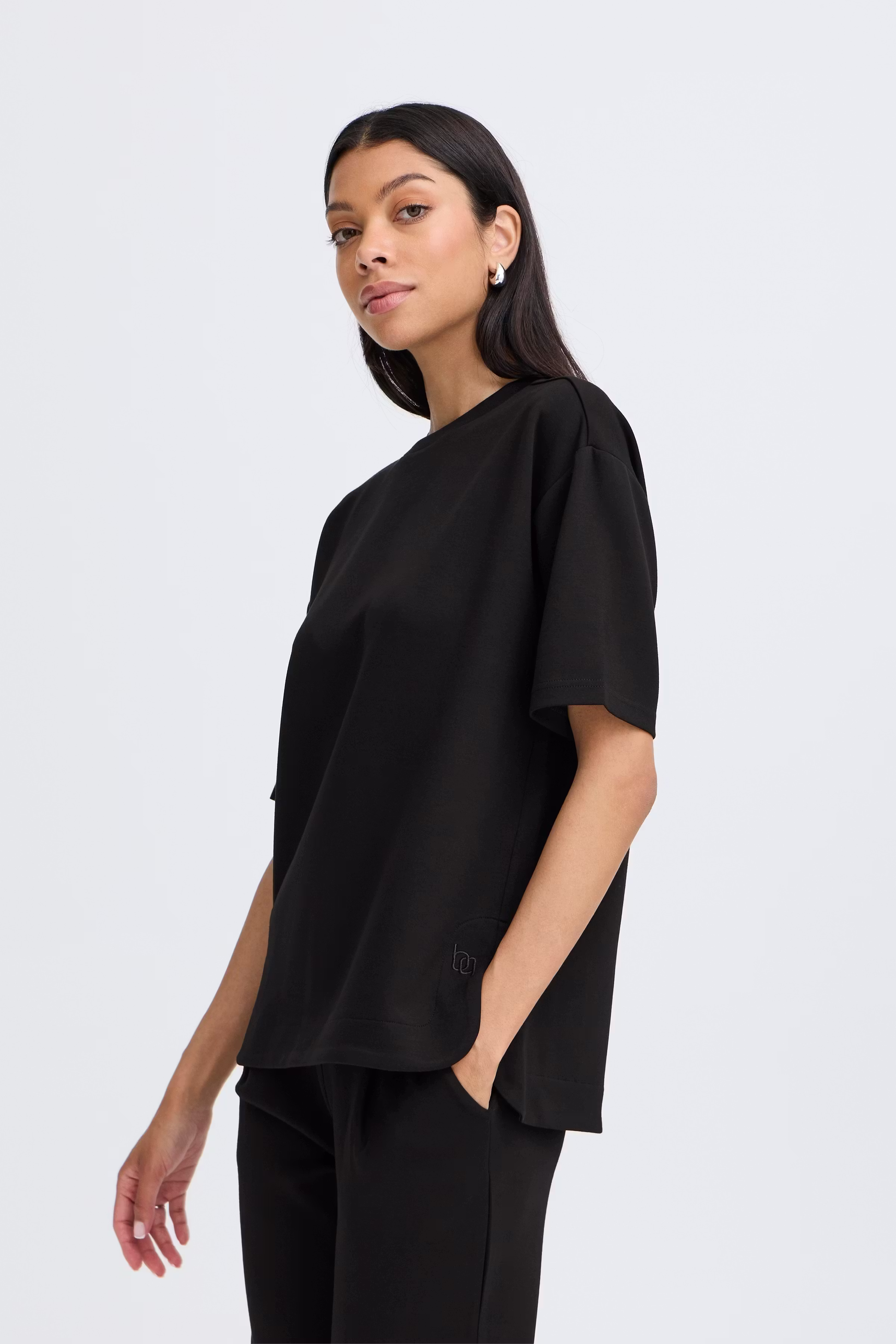 BYPUSTI T-shirt LOOKBOOK FRONT 20818048-194008