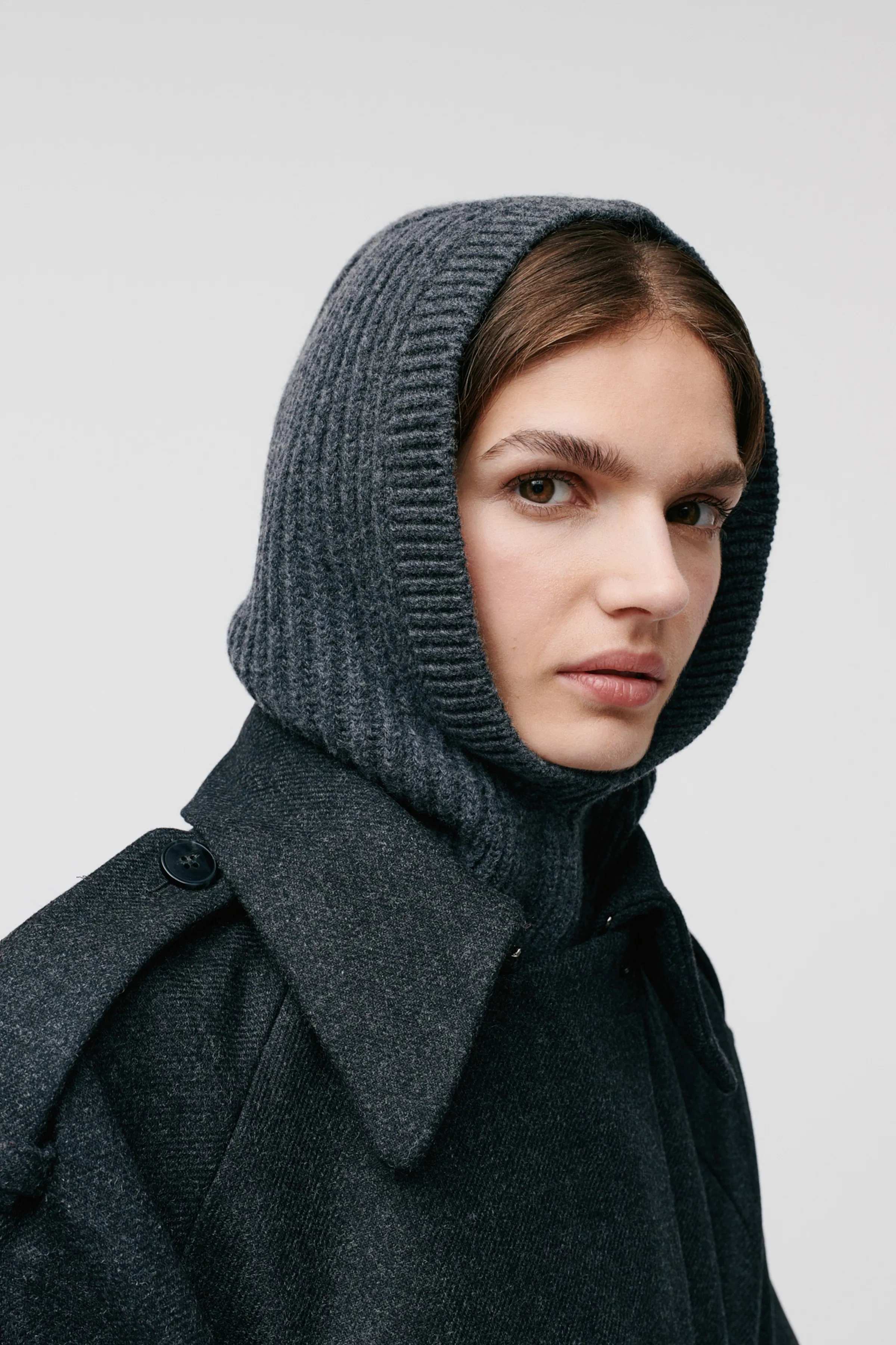 IOANNIE LEE BALACLAVA LOOKBOOK FRONT 30600717-GY949