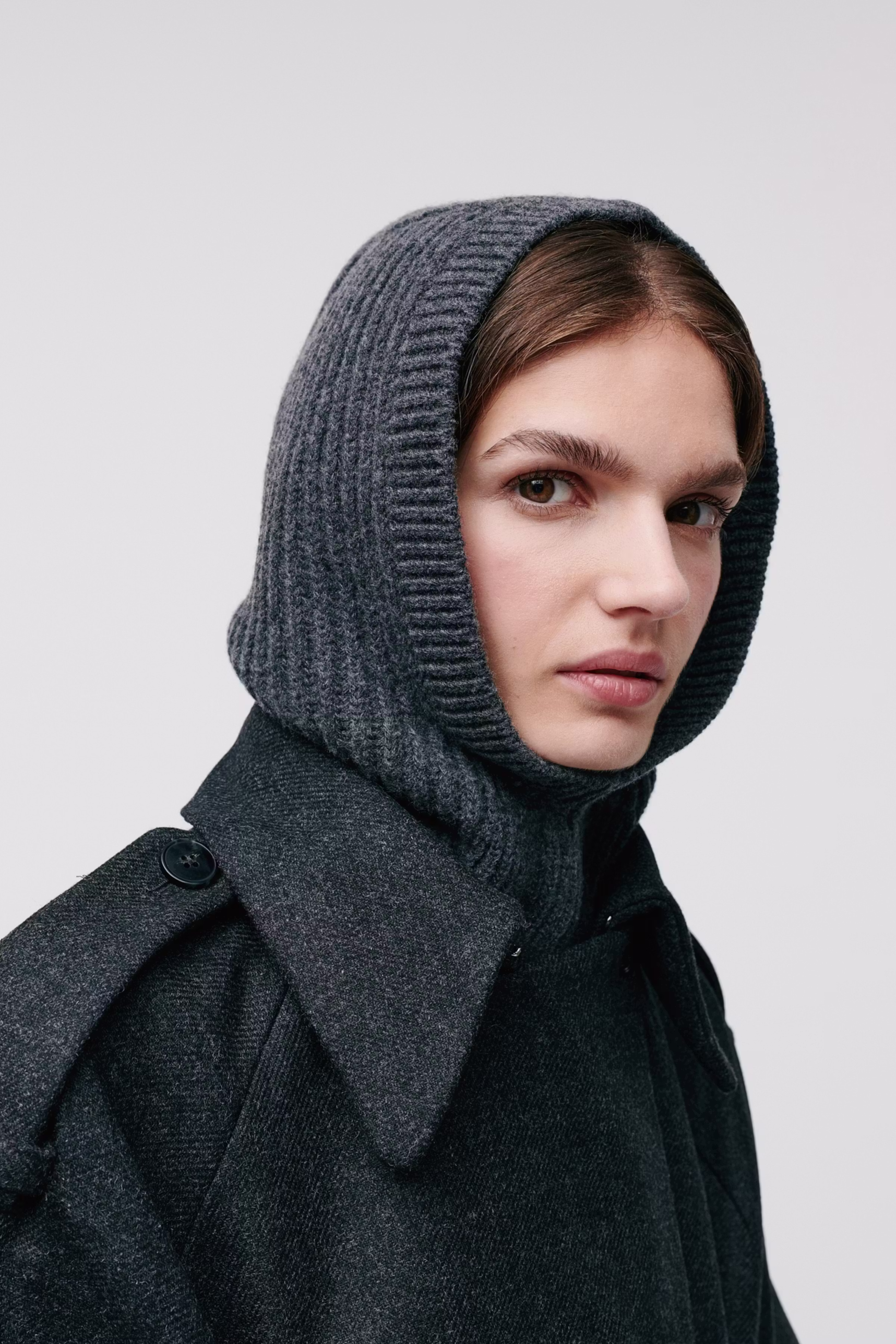 IOANNIE LEE BALACLAVA LOOKBOOK FRONT 30600717-GY949
