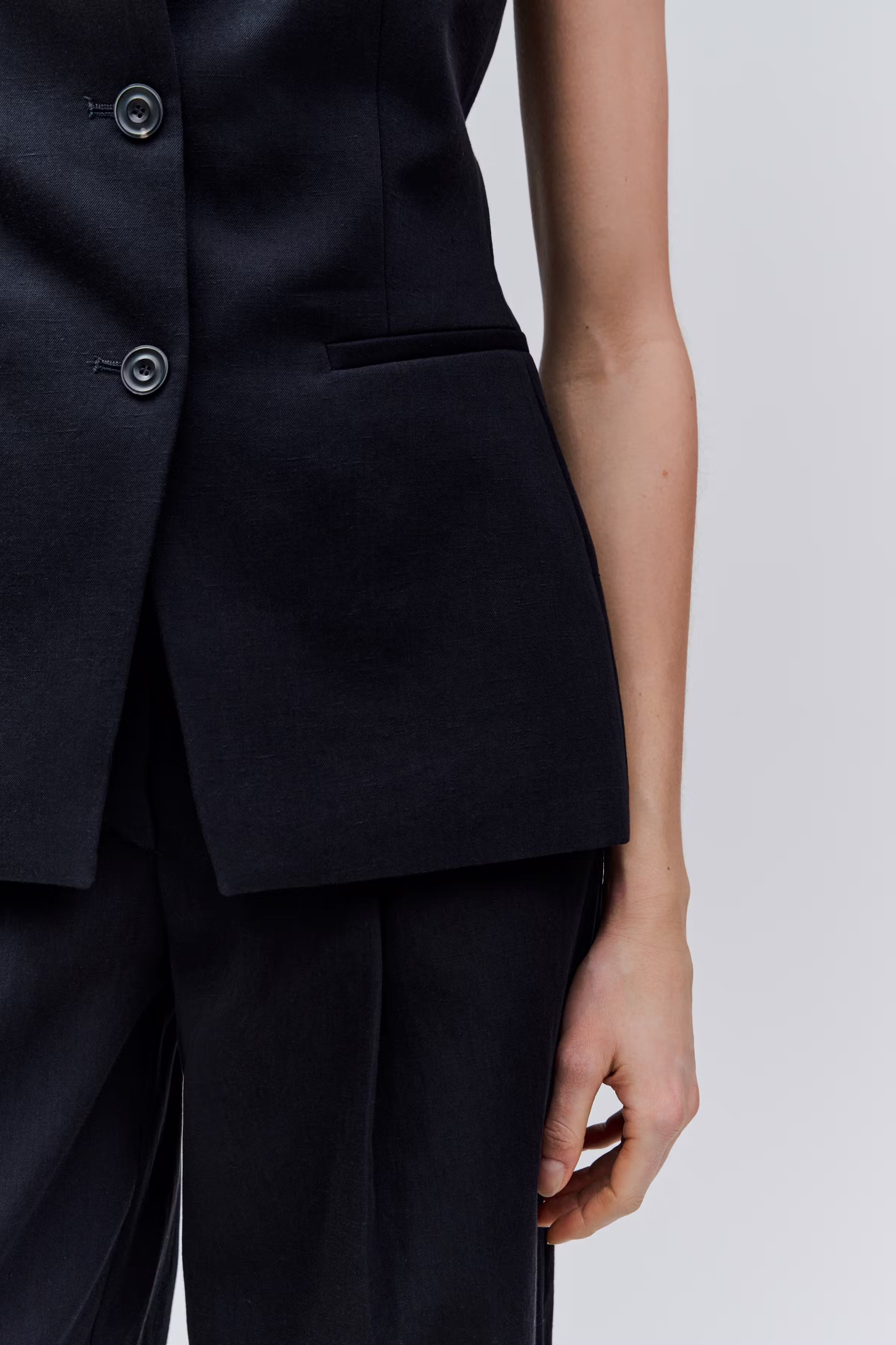 JUNIPER Väst LOOKBOOK DETAIL 30600713-BK999