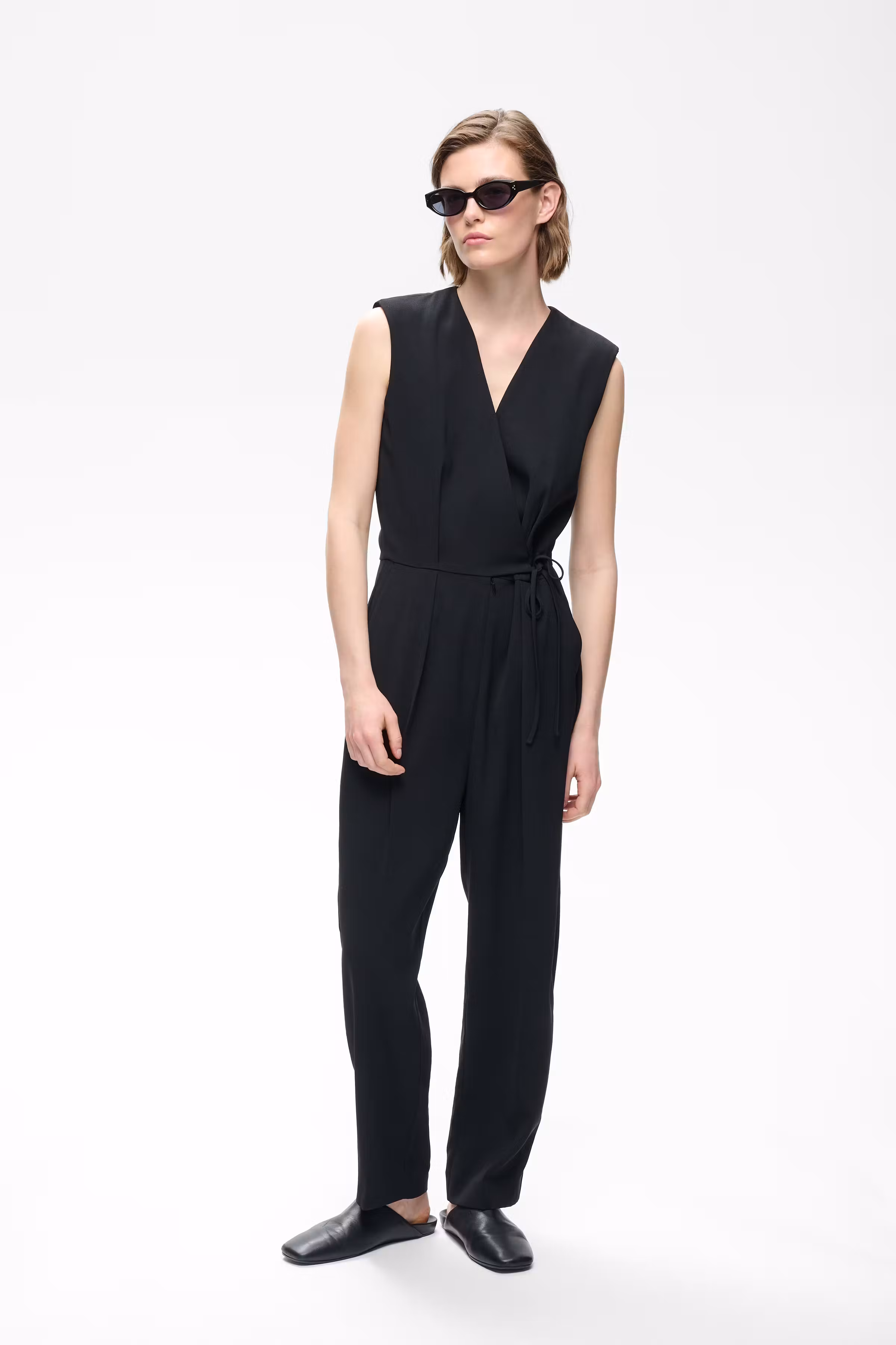 CHRISSIEIW Overall LOOKBOOK FRONT 30112895-194008