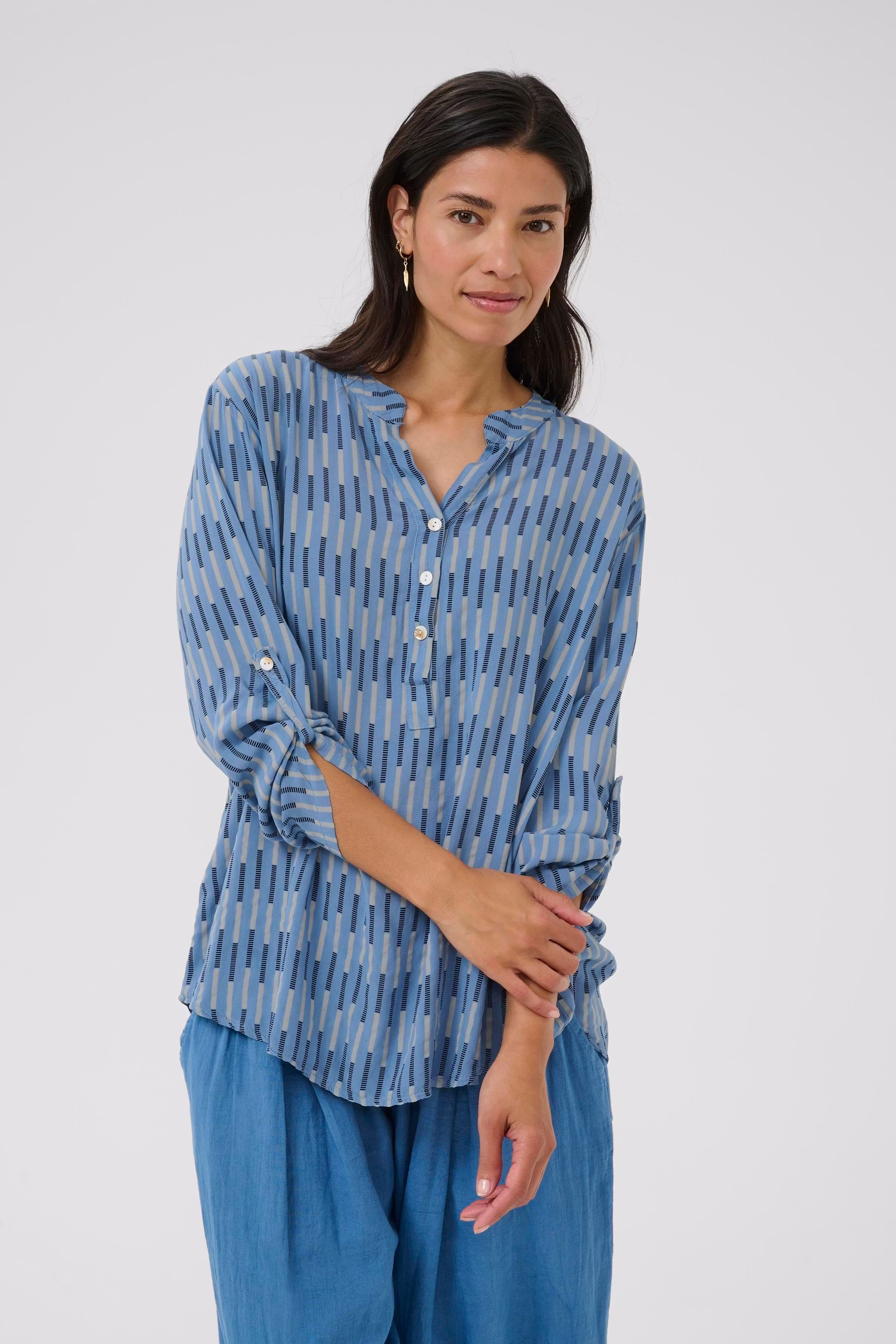 BPkicka Bluse LOOKBOOK FRONT 40103558-400885