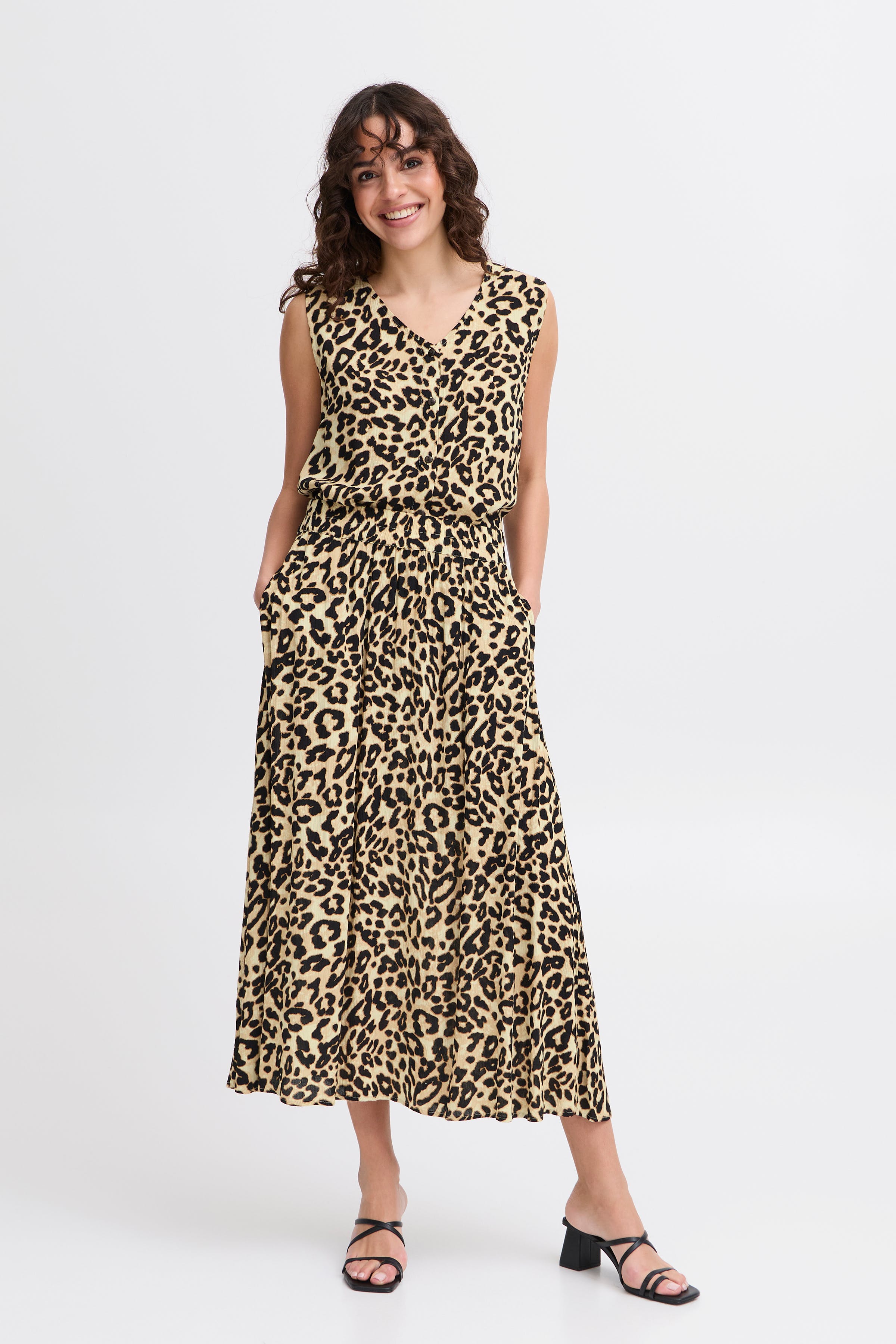 FREASE Skjørt LOOKBOOK FRONT 20615603-204722