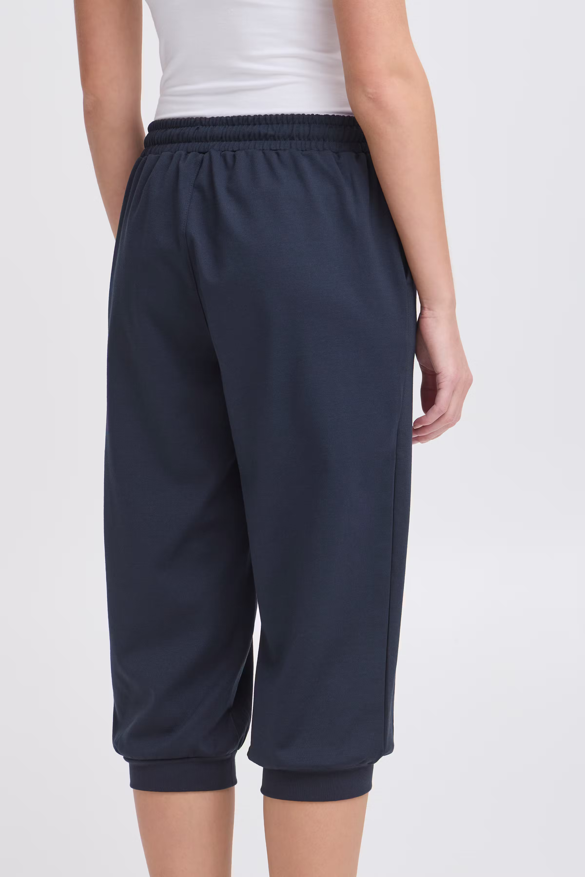 IHKATE Capri bukser LOOKBOOK DETAIL 20123601-194010