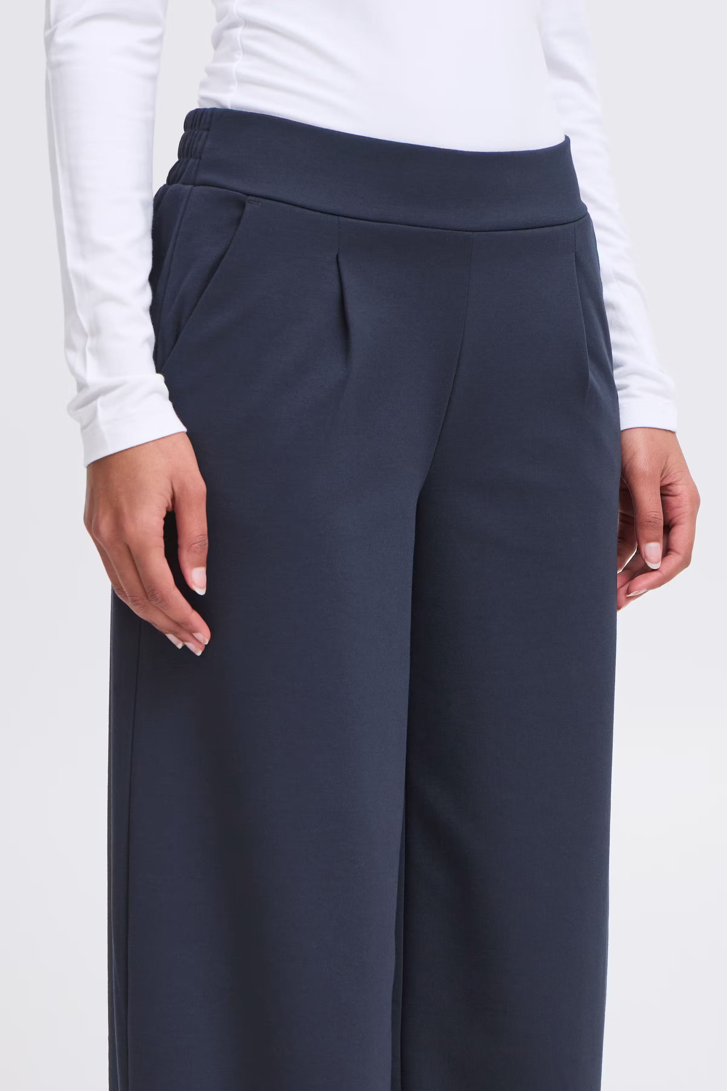IHKATE LONG WIDE Trousers LOOKBOOK DETAIL 20118337-194010