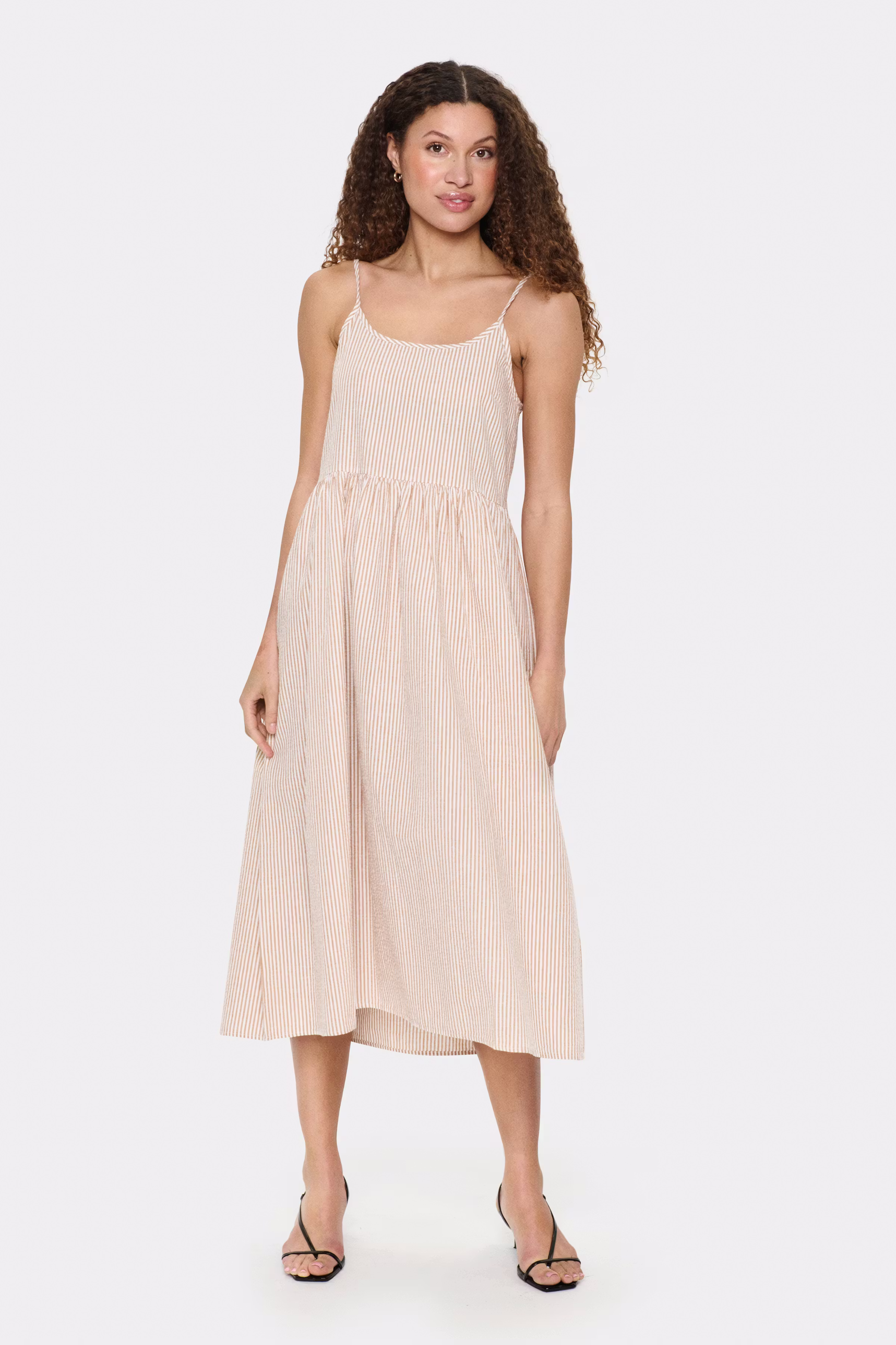 KiraSZ Dress LOOKBOOK FRONT 30514018-171134