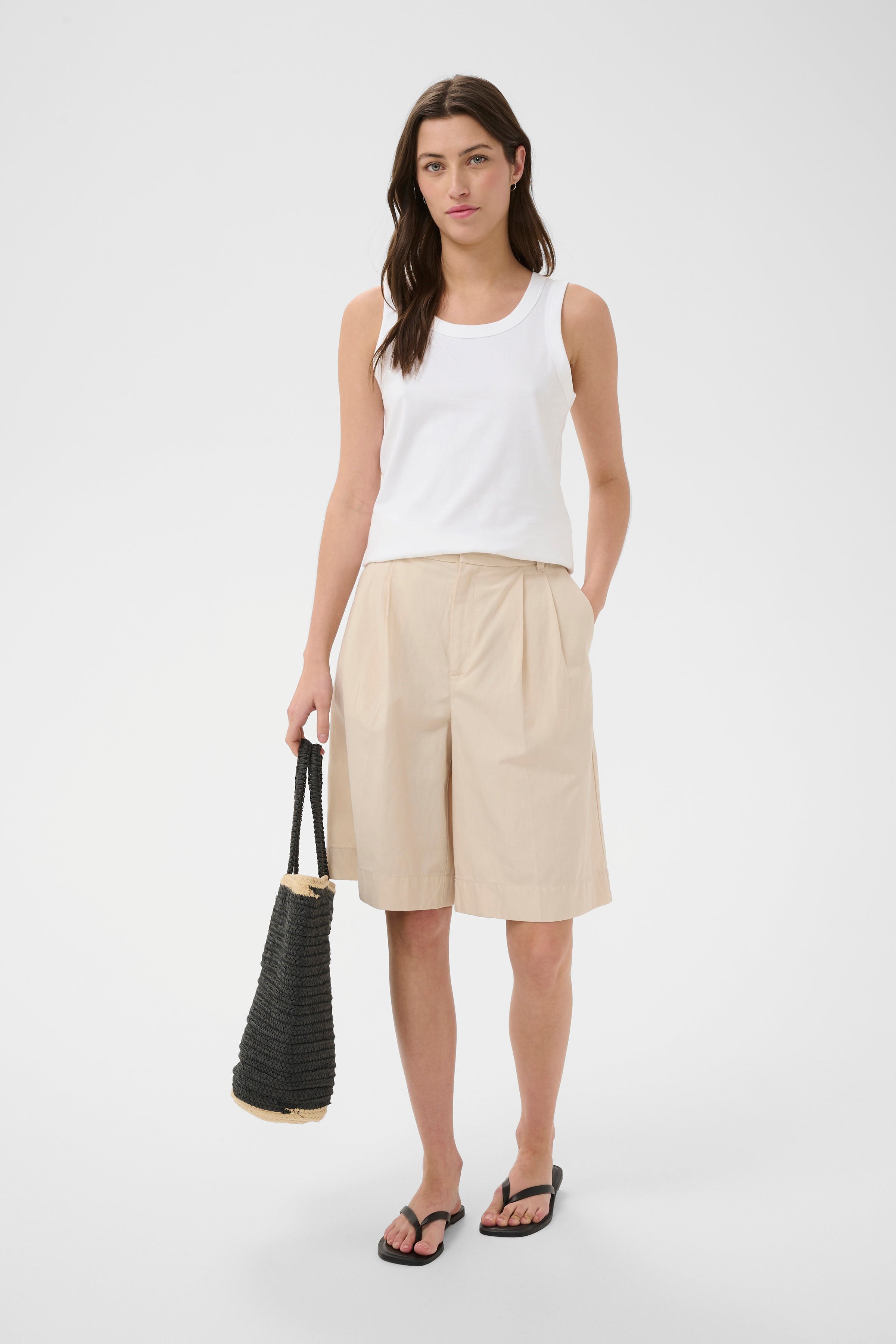 BessyPW Top LOOKBOOK FRONT 30310564-110601