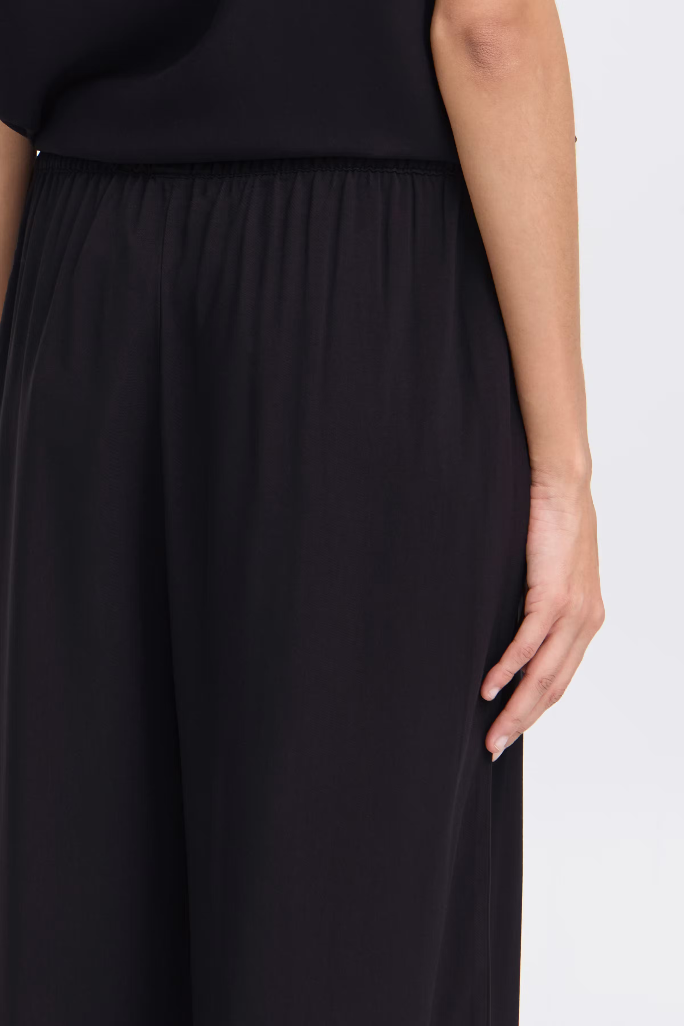 BYMMJOELLA Hose LOOKBOOK DETAIL 20811296-200451