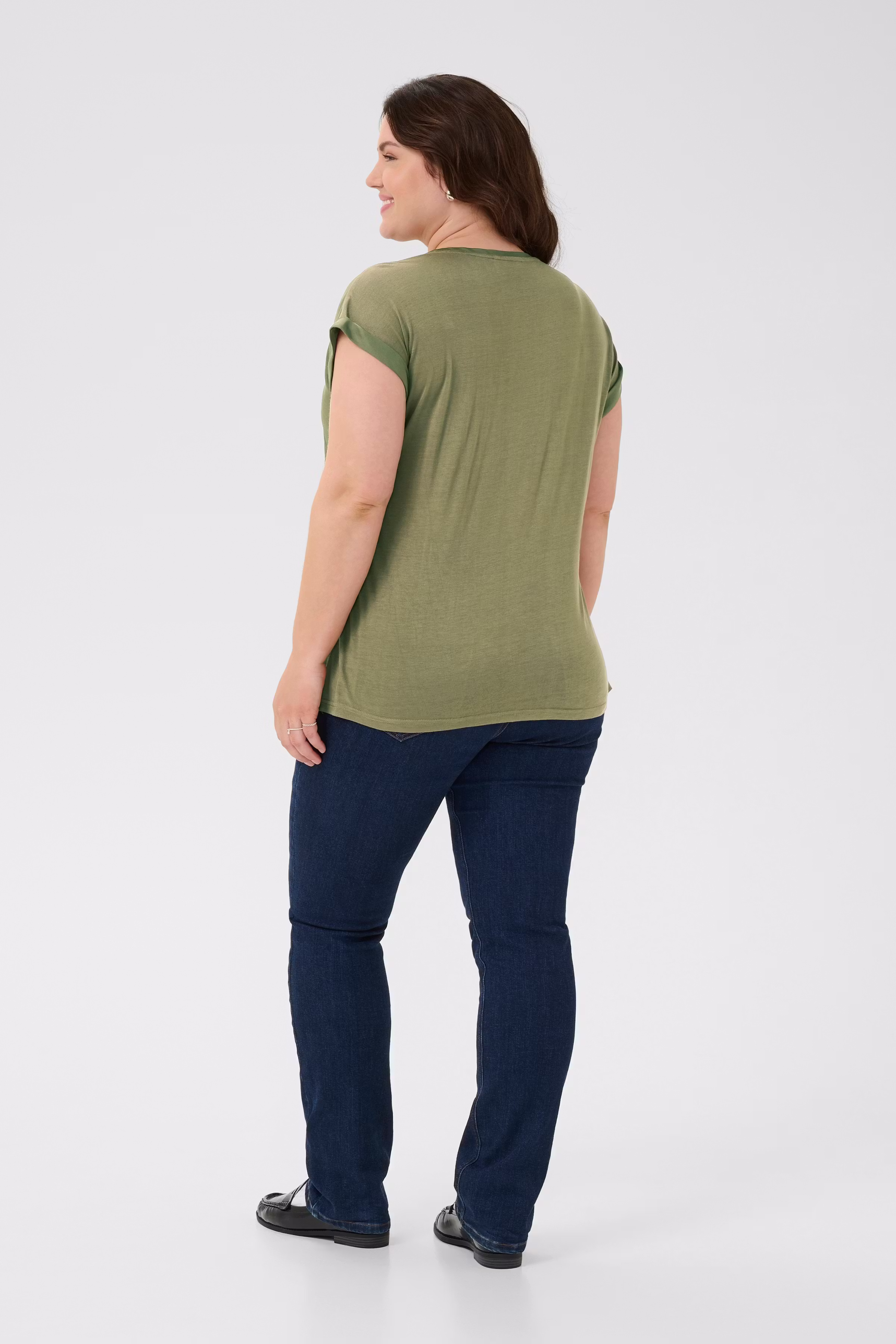 KCmilia Blouse LOOKBOOK BACK 10583812-190512