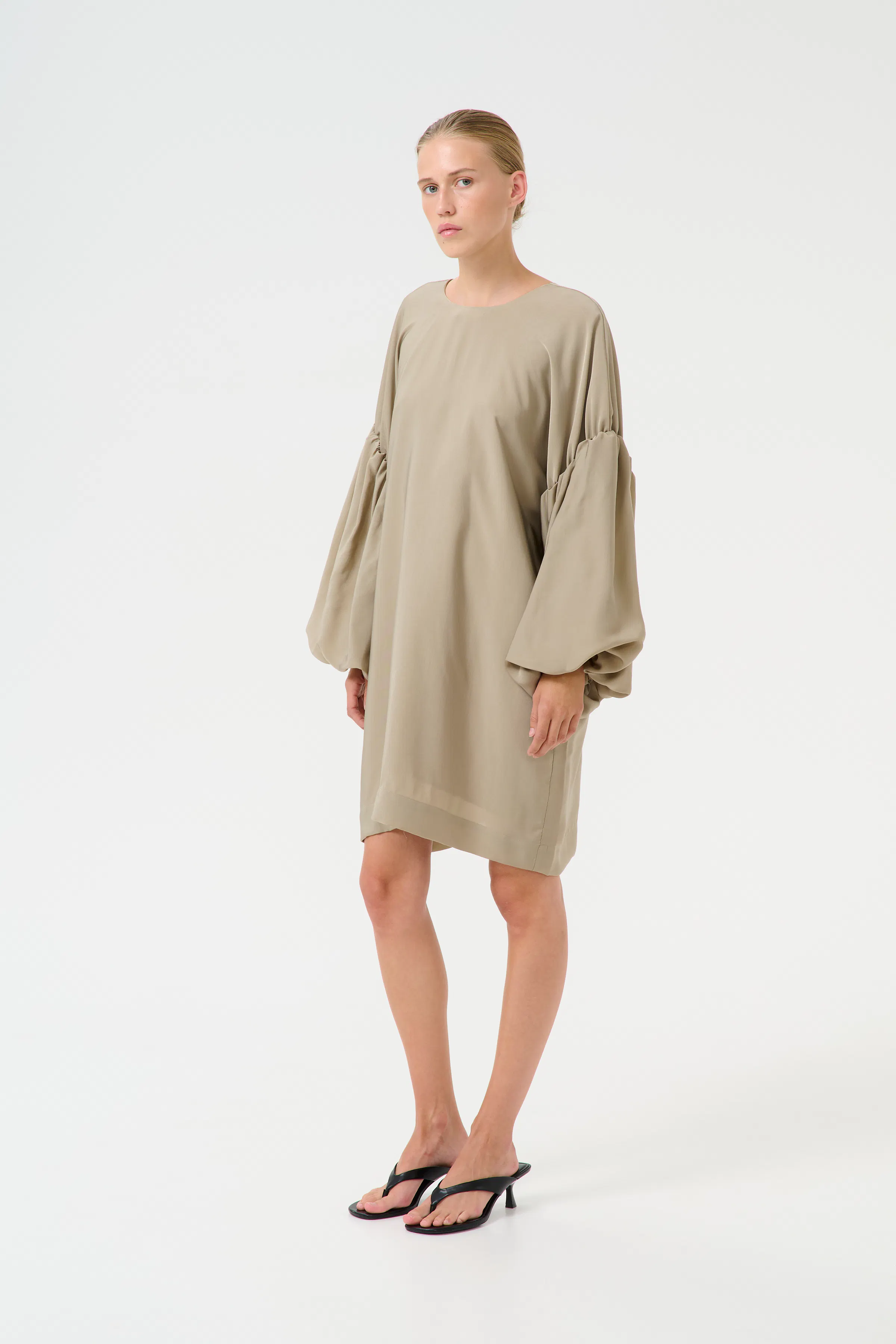 GZmalloon Klänning LOOKBOOK FRONT 10910215-170510