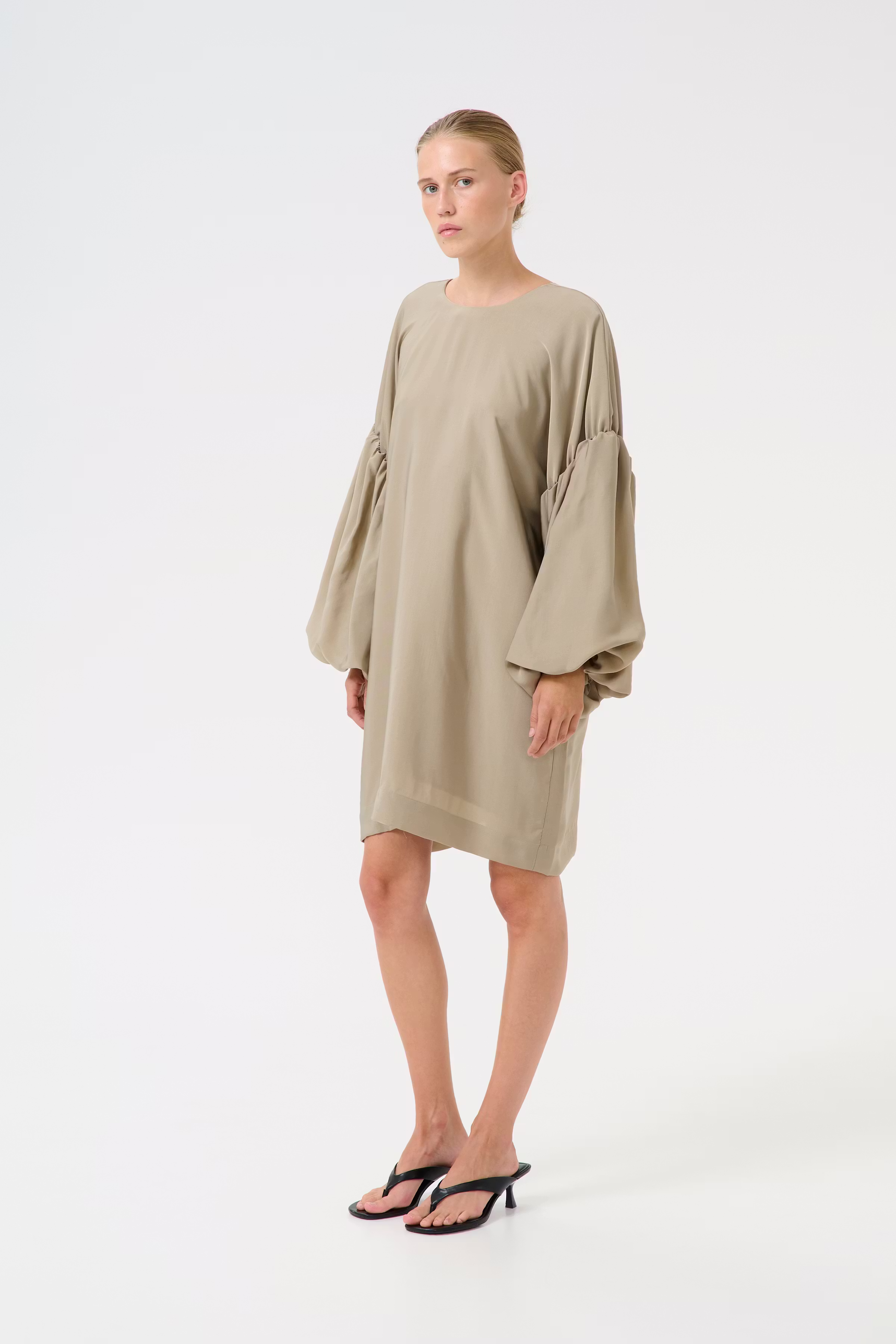 GZmalloon Kleid LOOKBOOK FRONT 10910215-170510