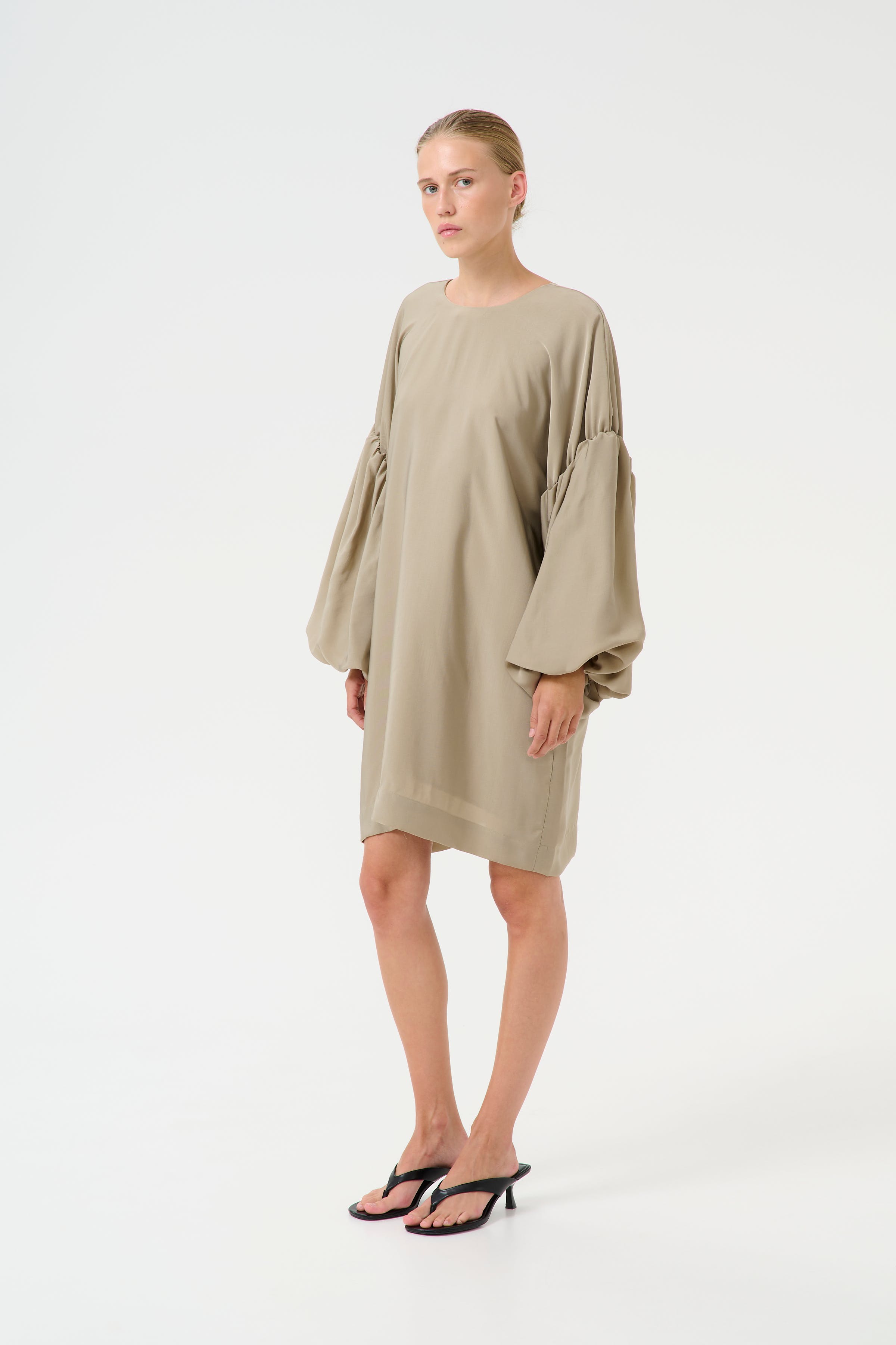 GZmalloon Kjole LOOKBOOK FRONT 10910215-170510