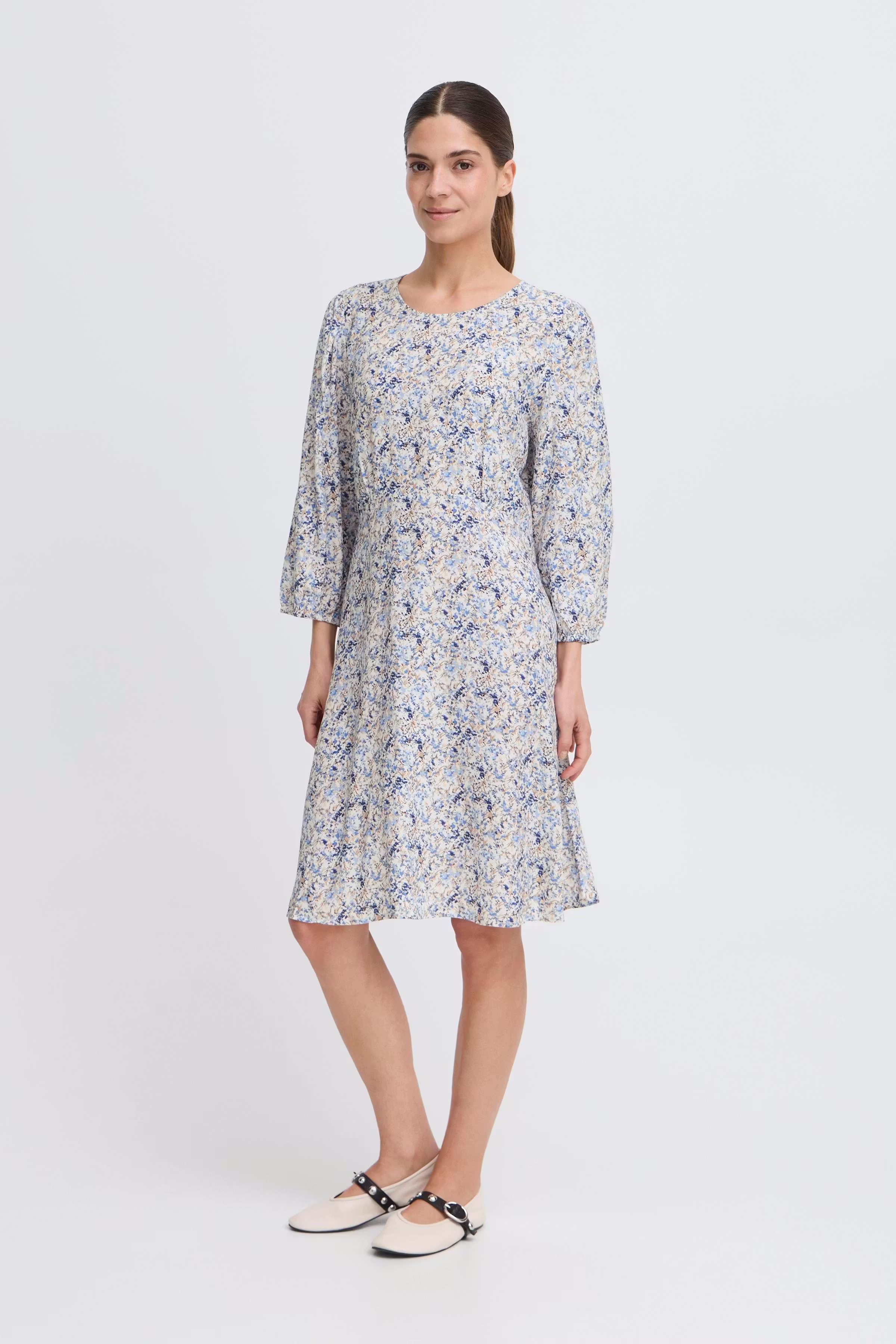 PZNELLY Kjole LOOKBOOK FRONT 50208980-205310