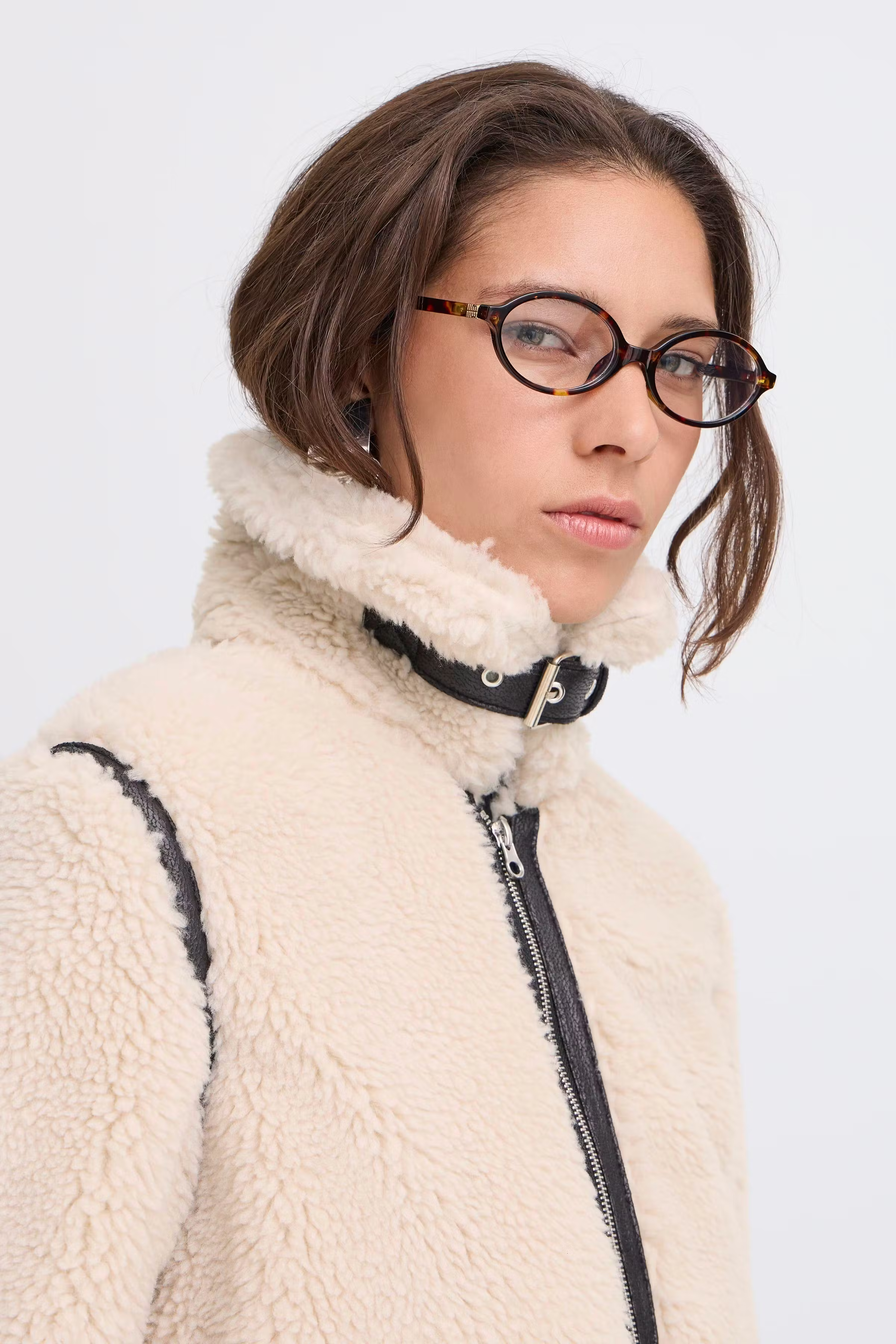 BYAVONA Yttertøy LOOKBOOK DETAIL 20816104-130905