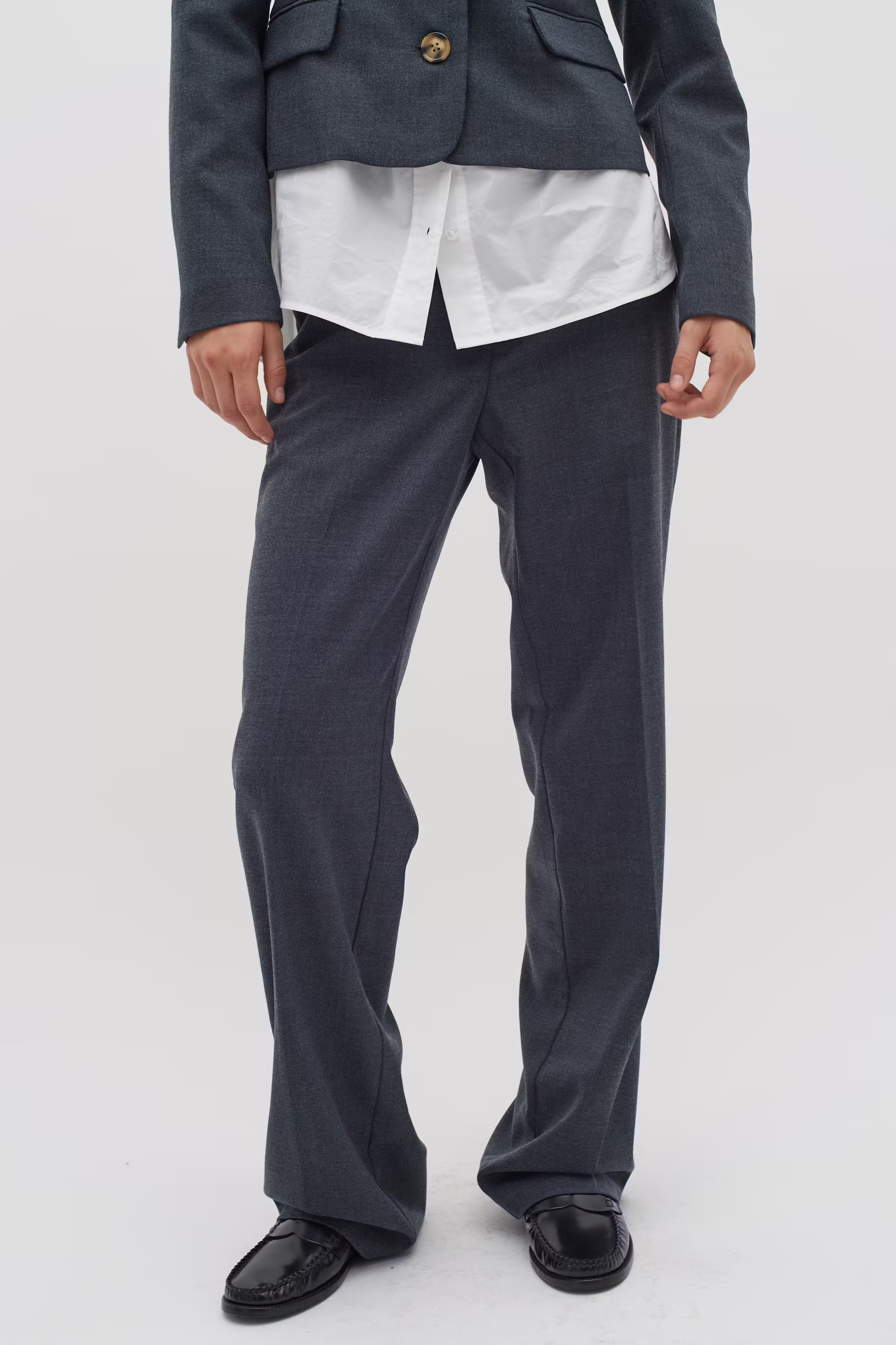 BuneIW Hose LOOKBOOK FRONT 30108579-302304