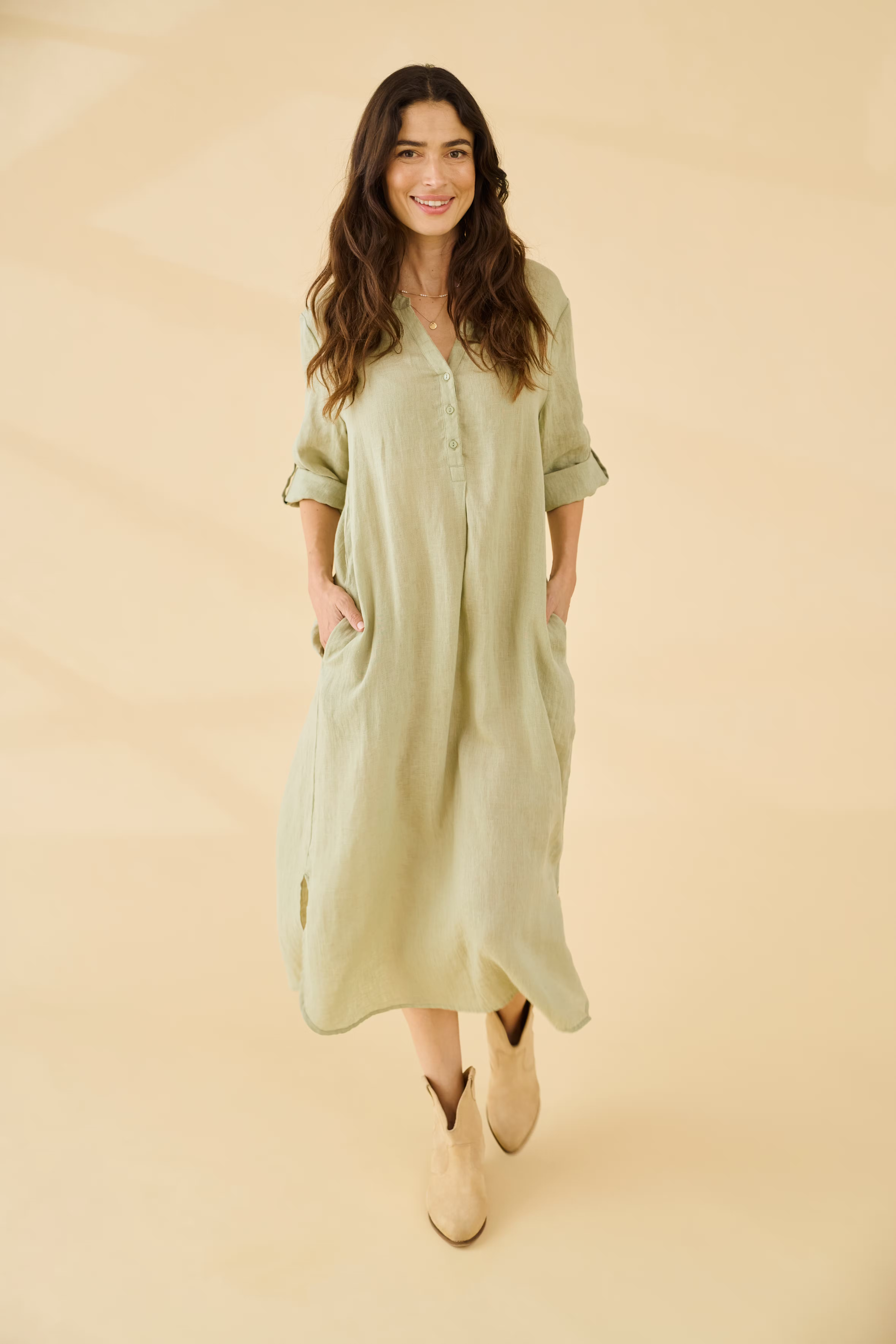 CRBellis Linen dress LOCATION NONE 10611577-160213