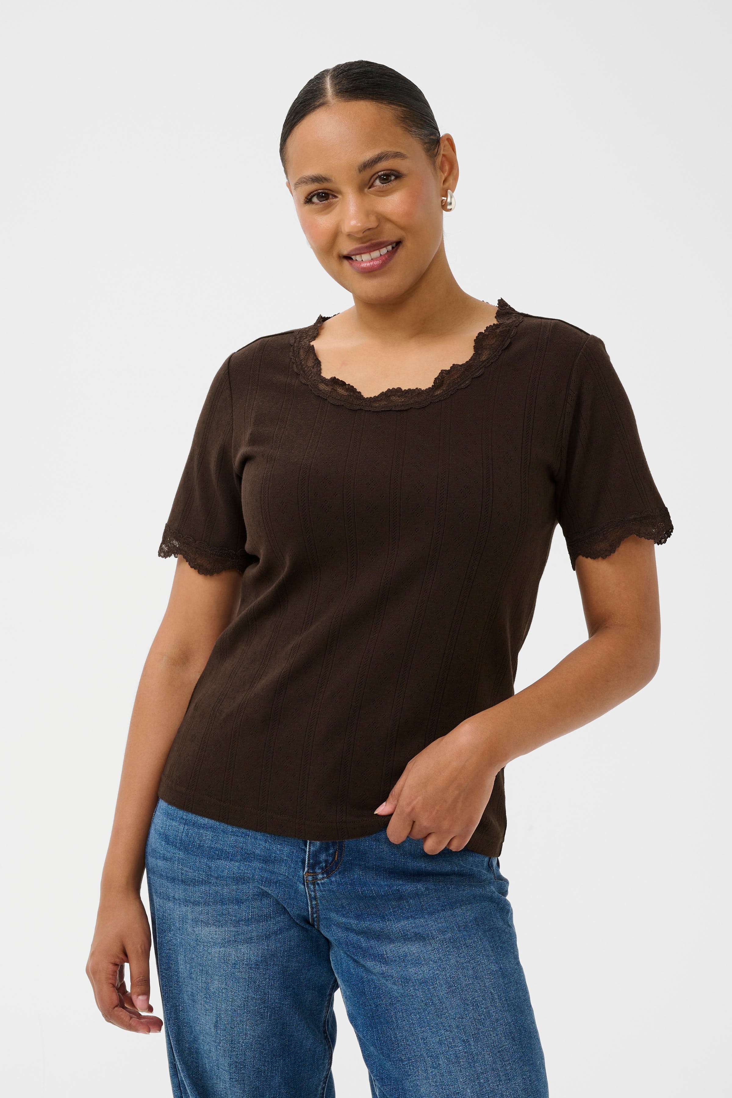 KAdina T-shirt LOOKBOOK FRONT 10512404-190915