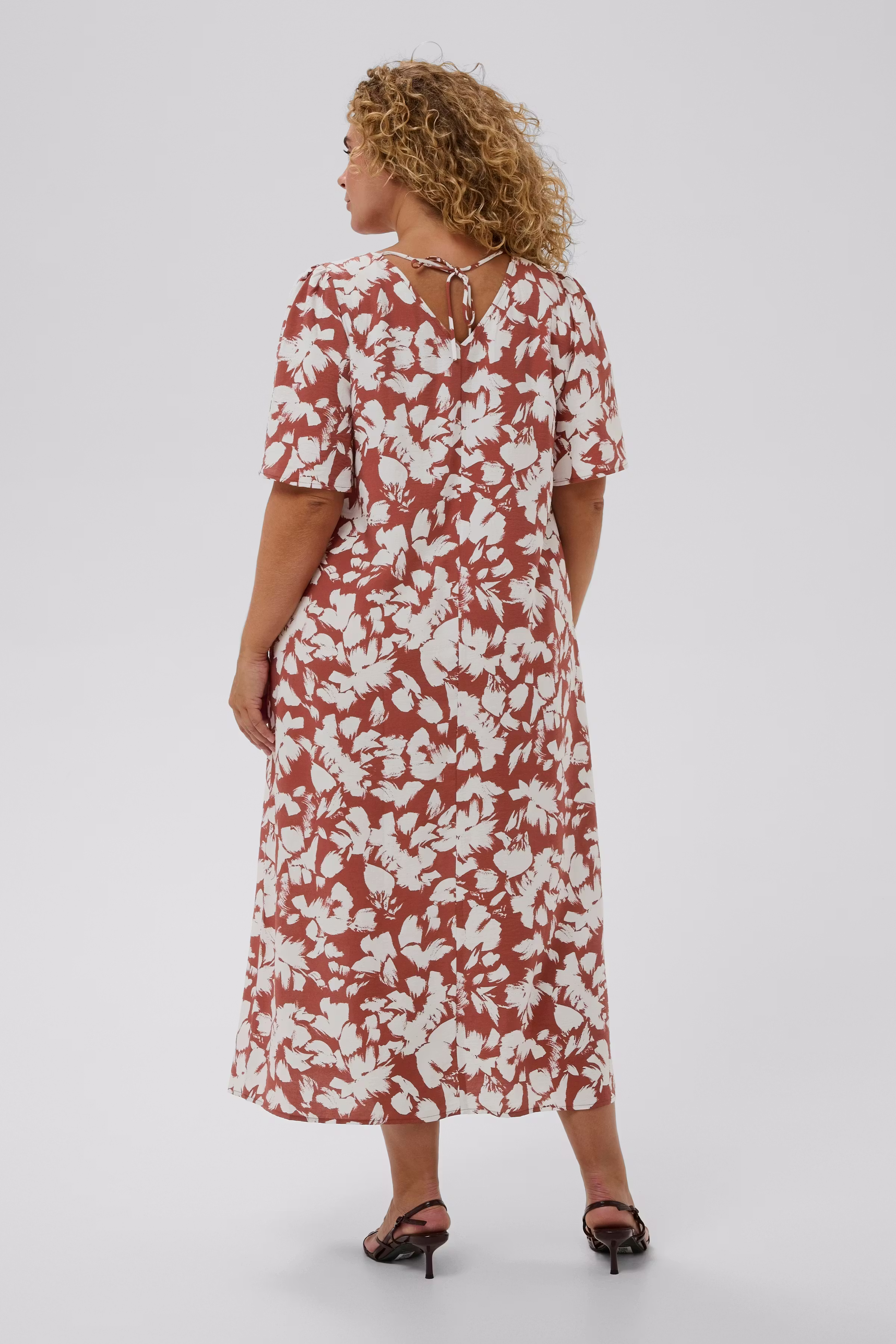 KCevia Dress LOOKBOOK BACK 10584138-109283