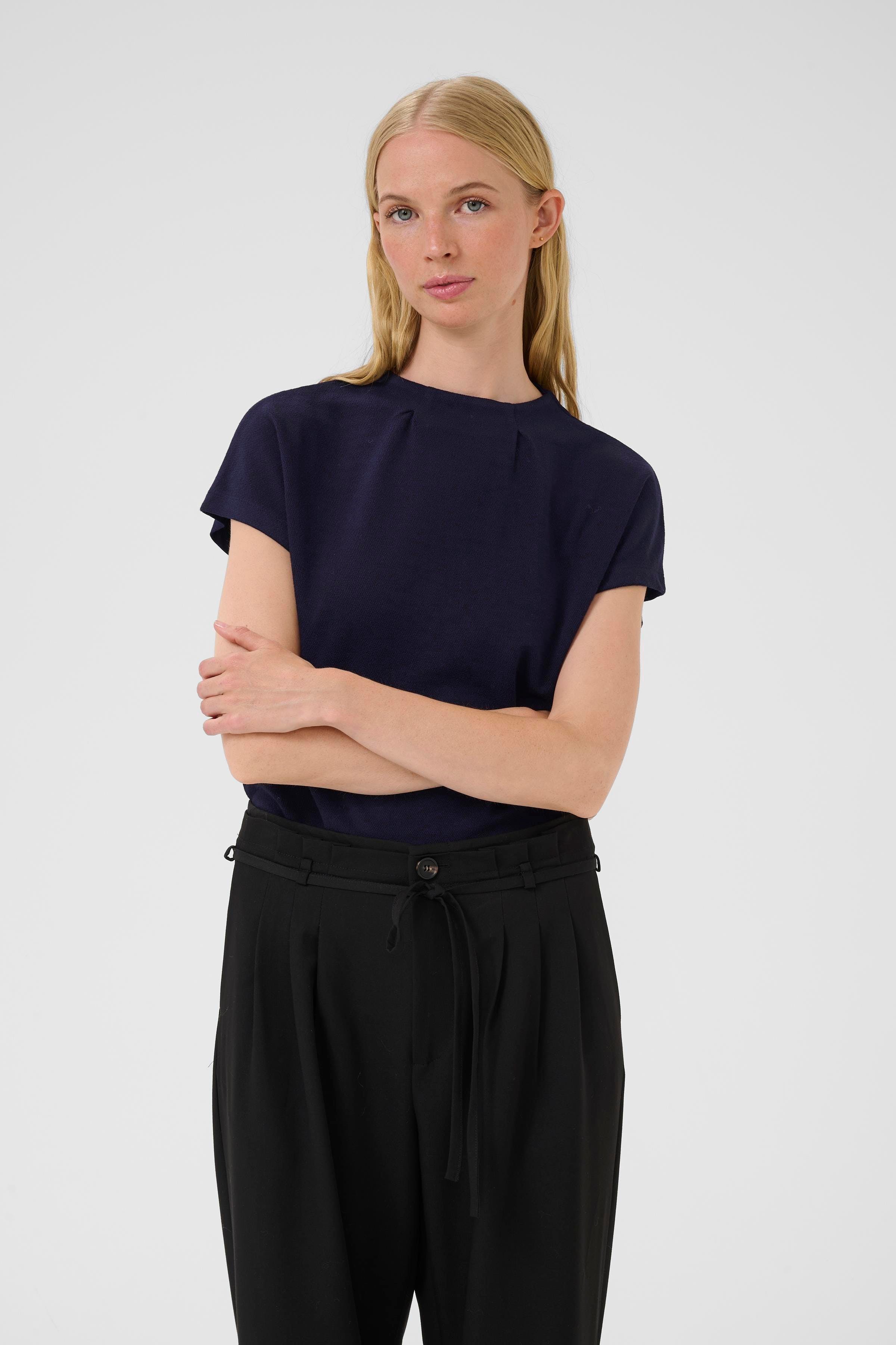 Dandy T-shirt LOOKBOOK FRONT 10102010-193924