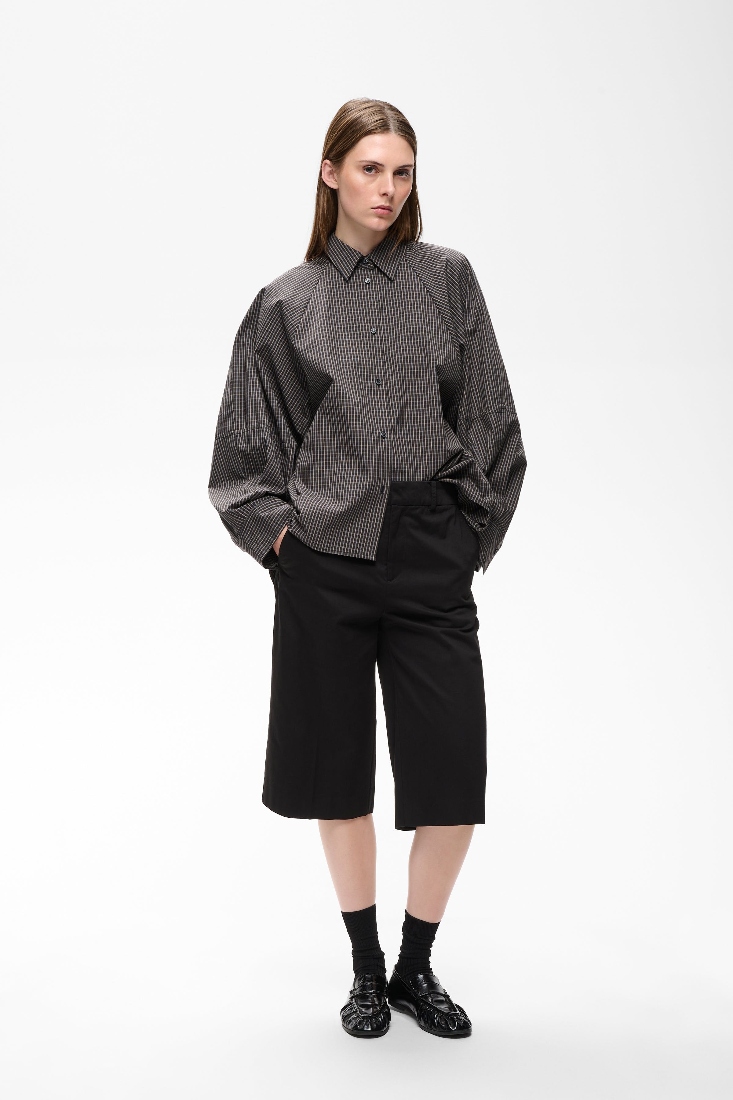 DIAZIW Culotte Trousers / Shorts LOOKBOOK FRONT 30112320-194008