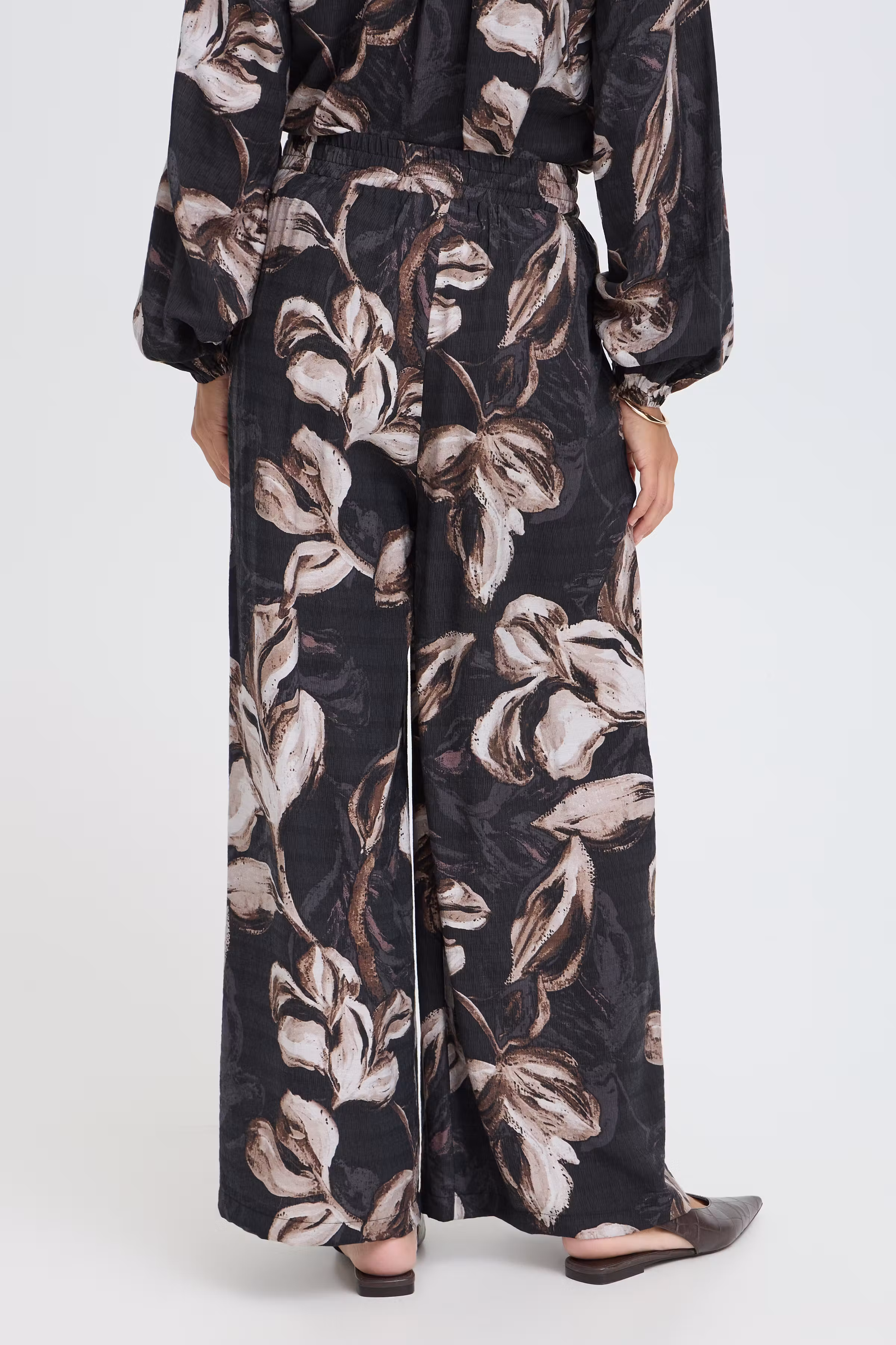 FRARIANA Hose LOOKBOOK BACK 20618454-900013980