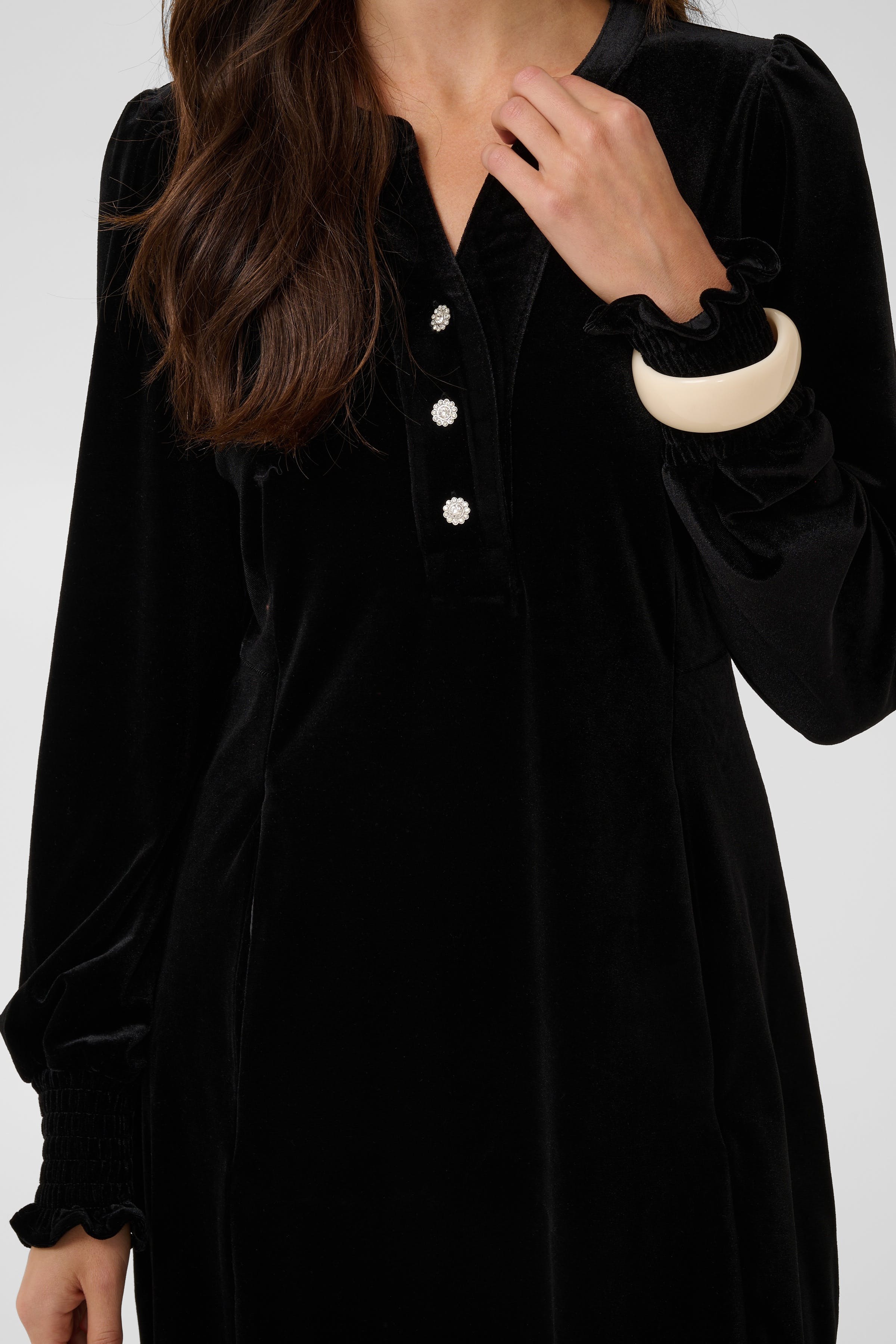 CUCHANANNA Velourkjole
 LOOKBOOK DETAIL 50114127-194008