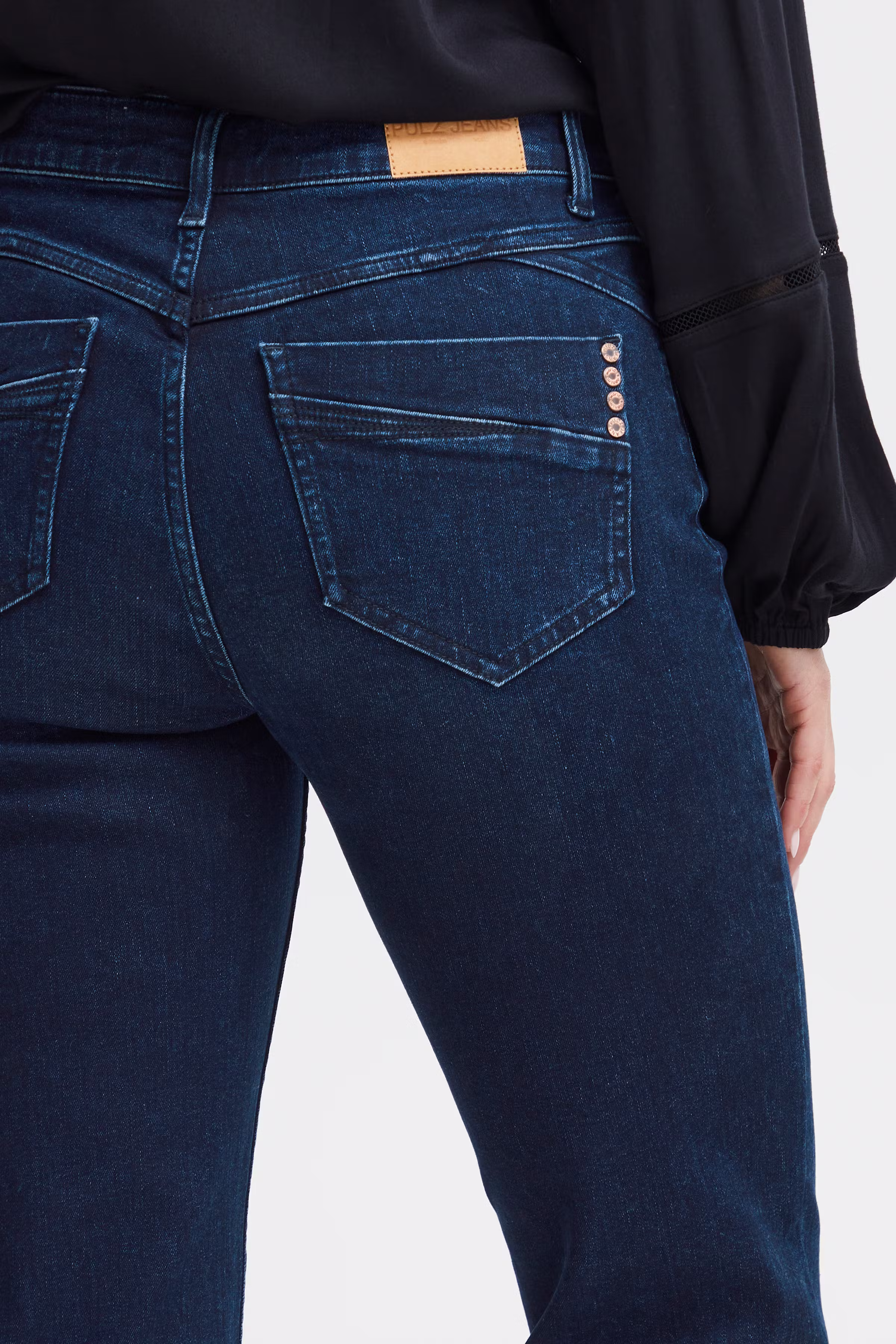 PZCARLA Jeans LOOKBOOK DETAIL 50207829-201334