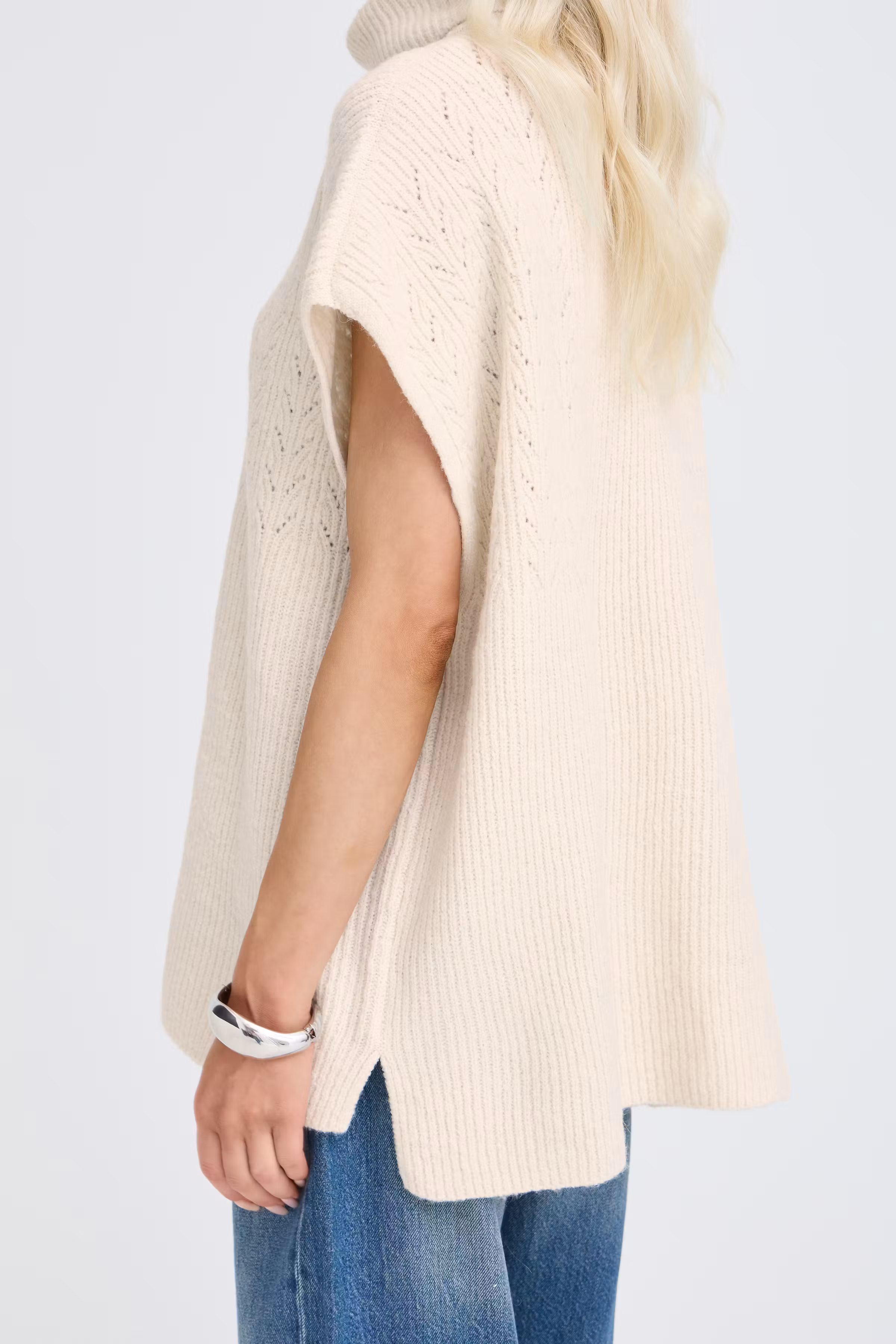 BYVILKO Poncho LOOKBOOK DETAIL 20819345-1309051