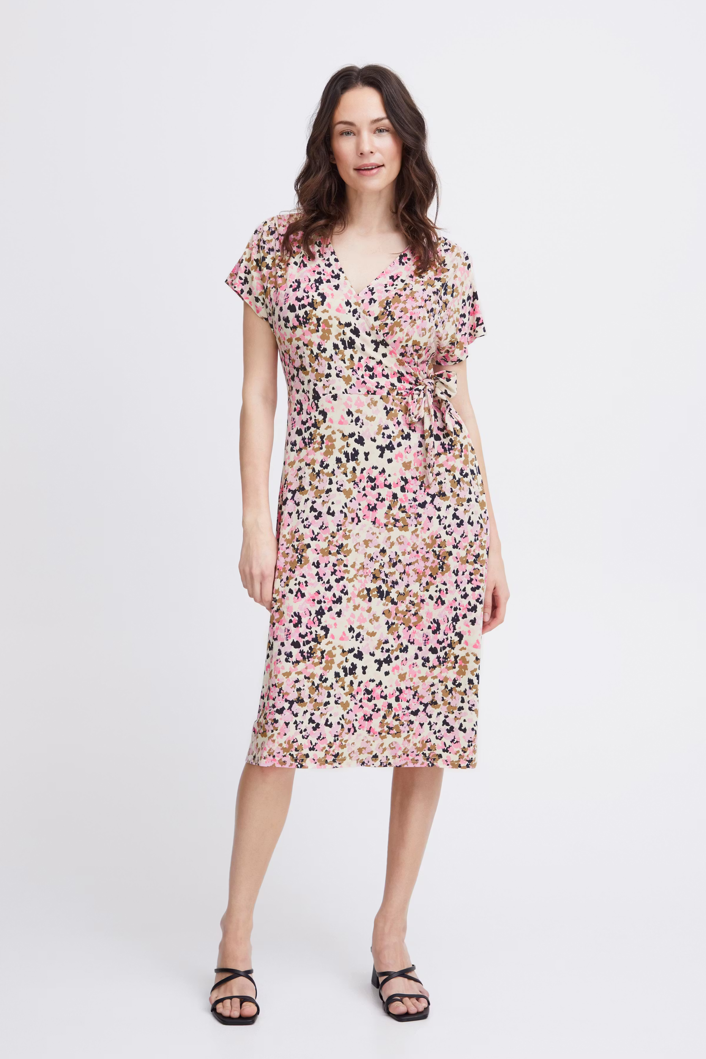 FRDOTTIE Kjole LOOKBOOK FRONT 20613921-203812