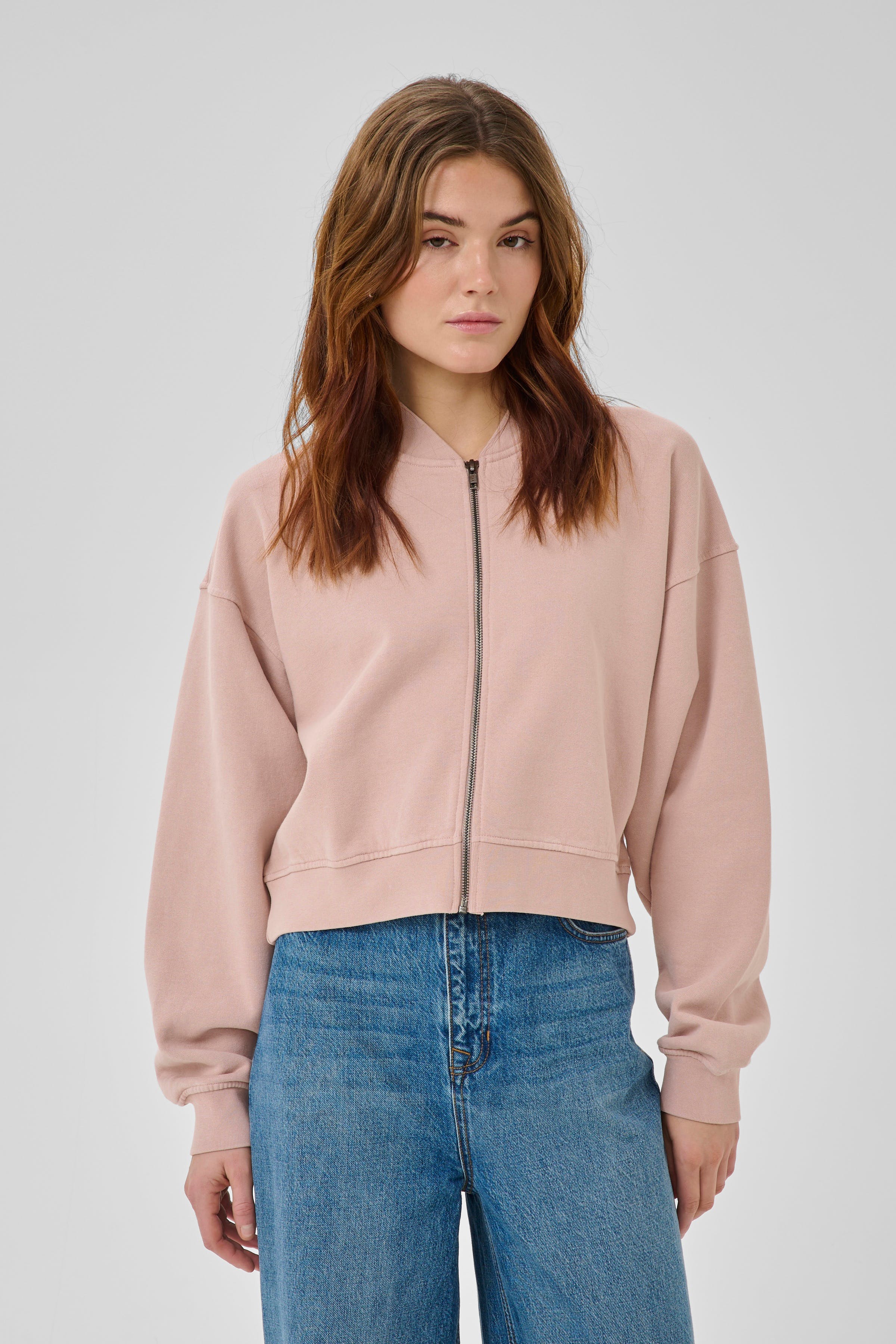 MetaMW Sweatshirt LOOKBOOK FRONT 10705247-109263