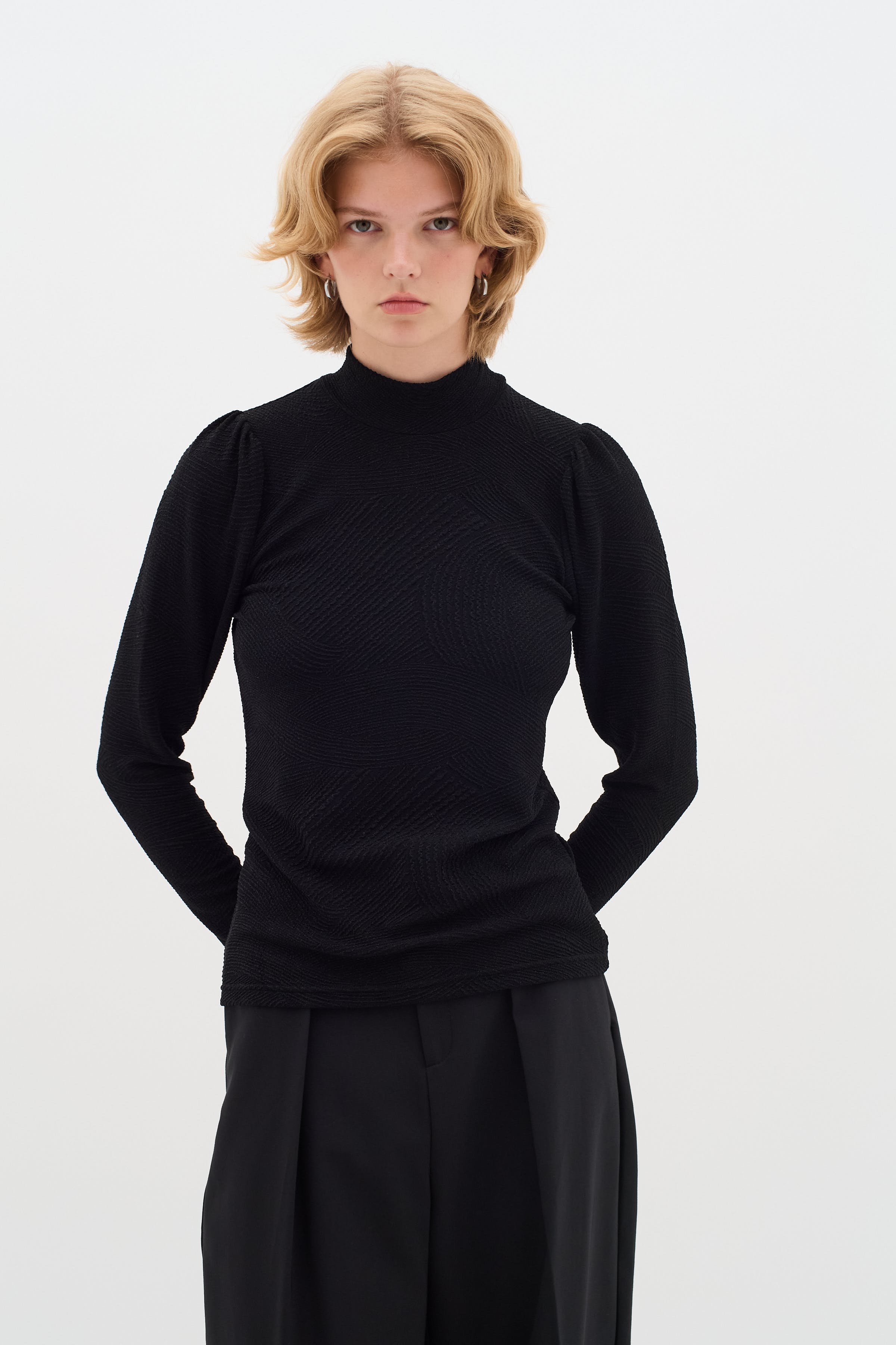GianaIW Blus LOOKBOOK FRONT 30106711-194008