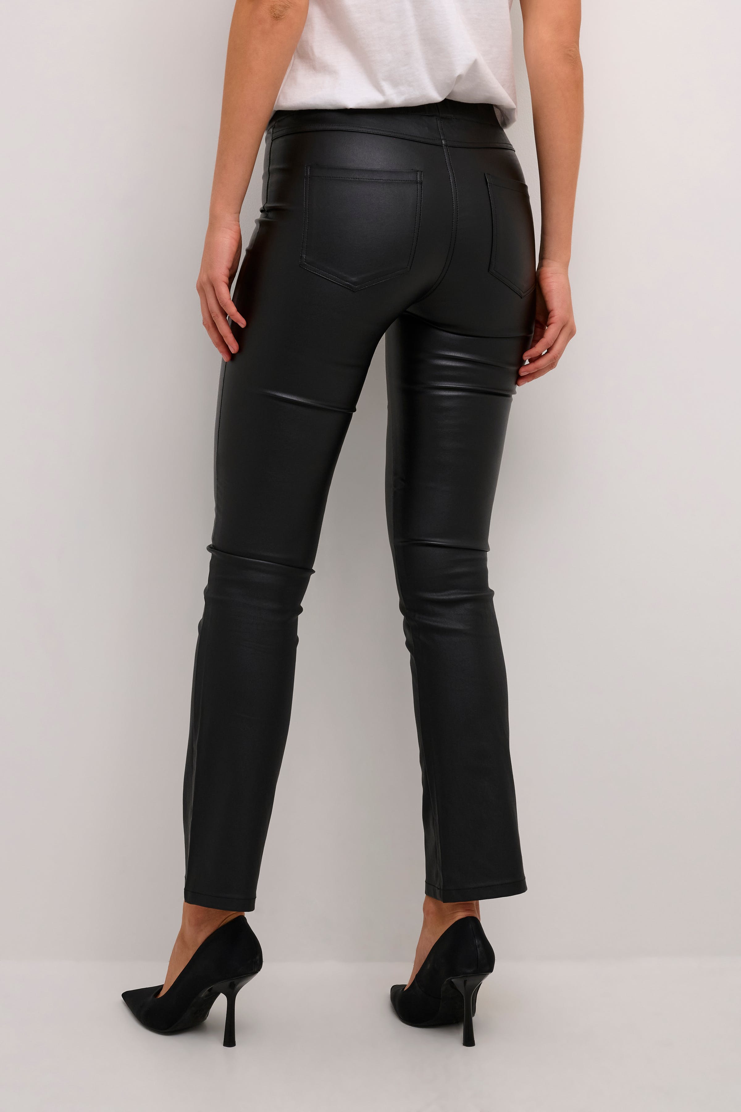 KAada Trousers LOOKBOOK BACK 10552176-100121