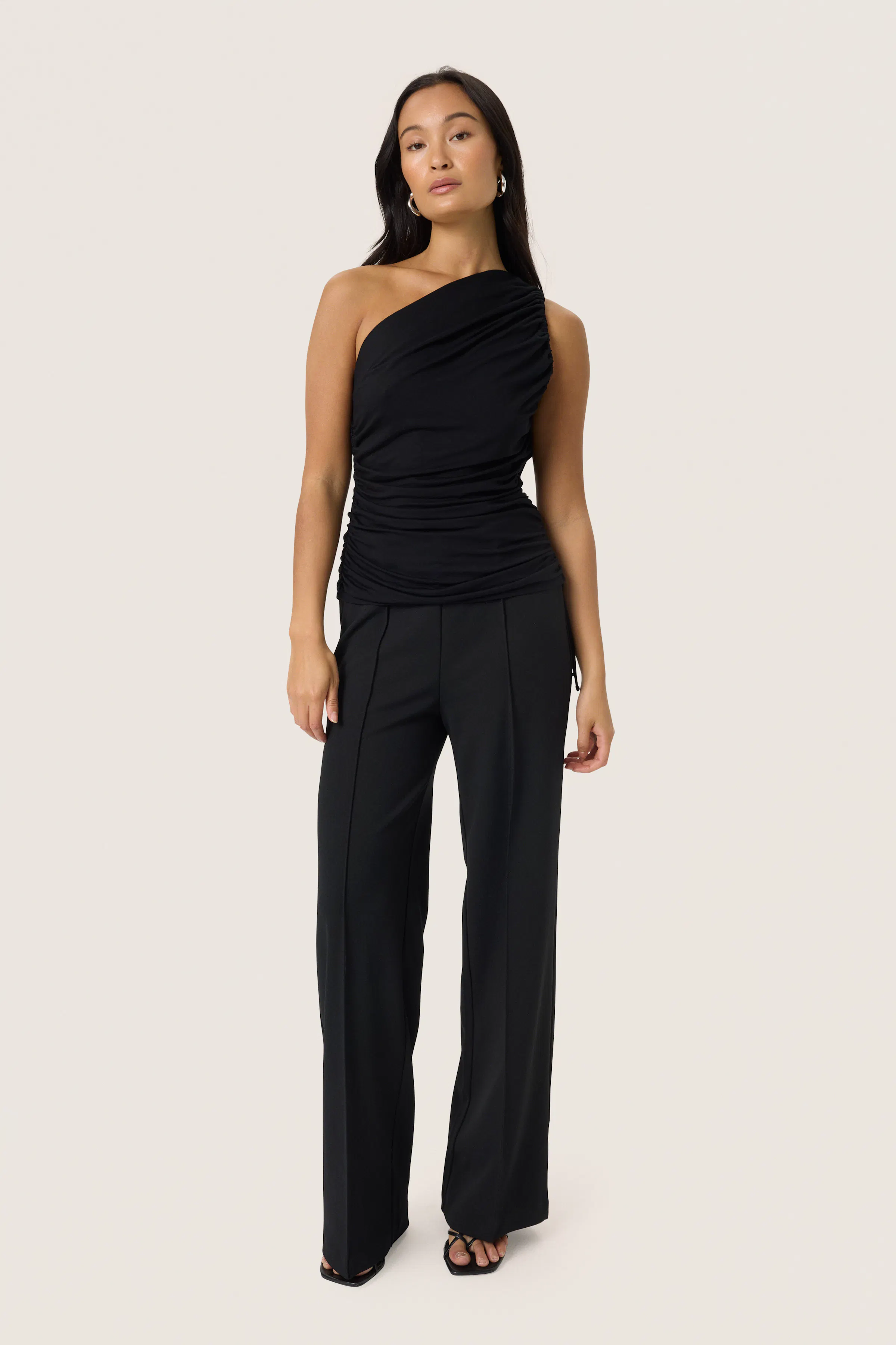 SLHanadi Top LOOKBOOK FRONT 30408526-194008
