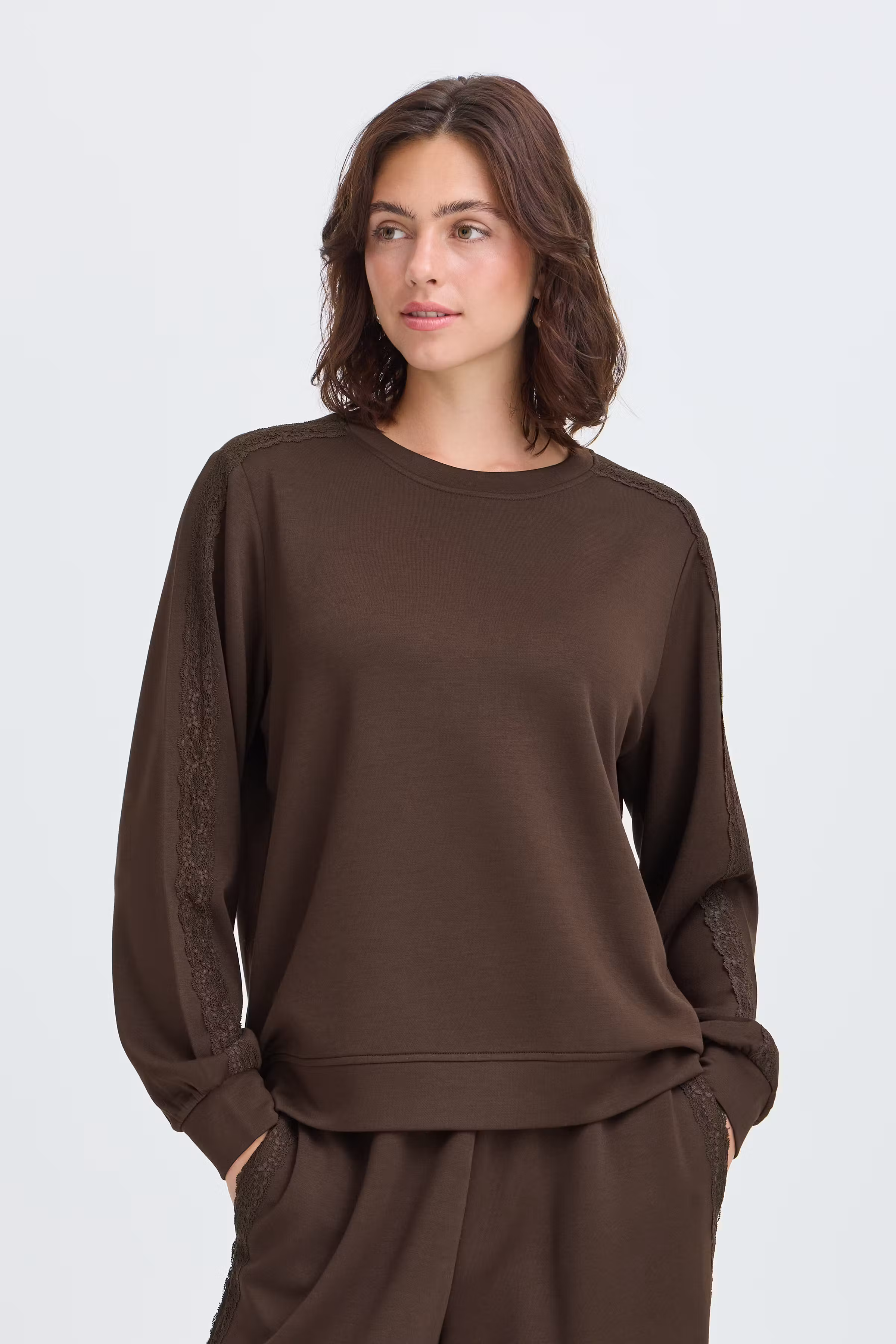 FRAURORA Sweatshirt LOOKBOOK FRONT 20618542-191106