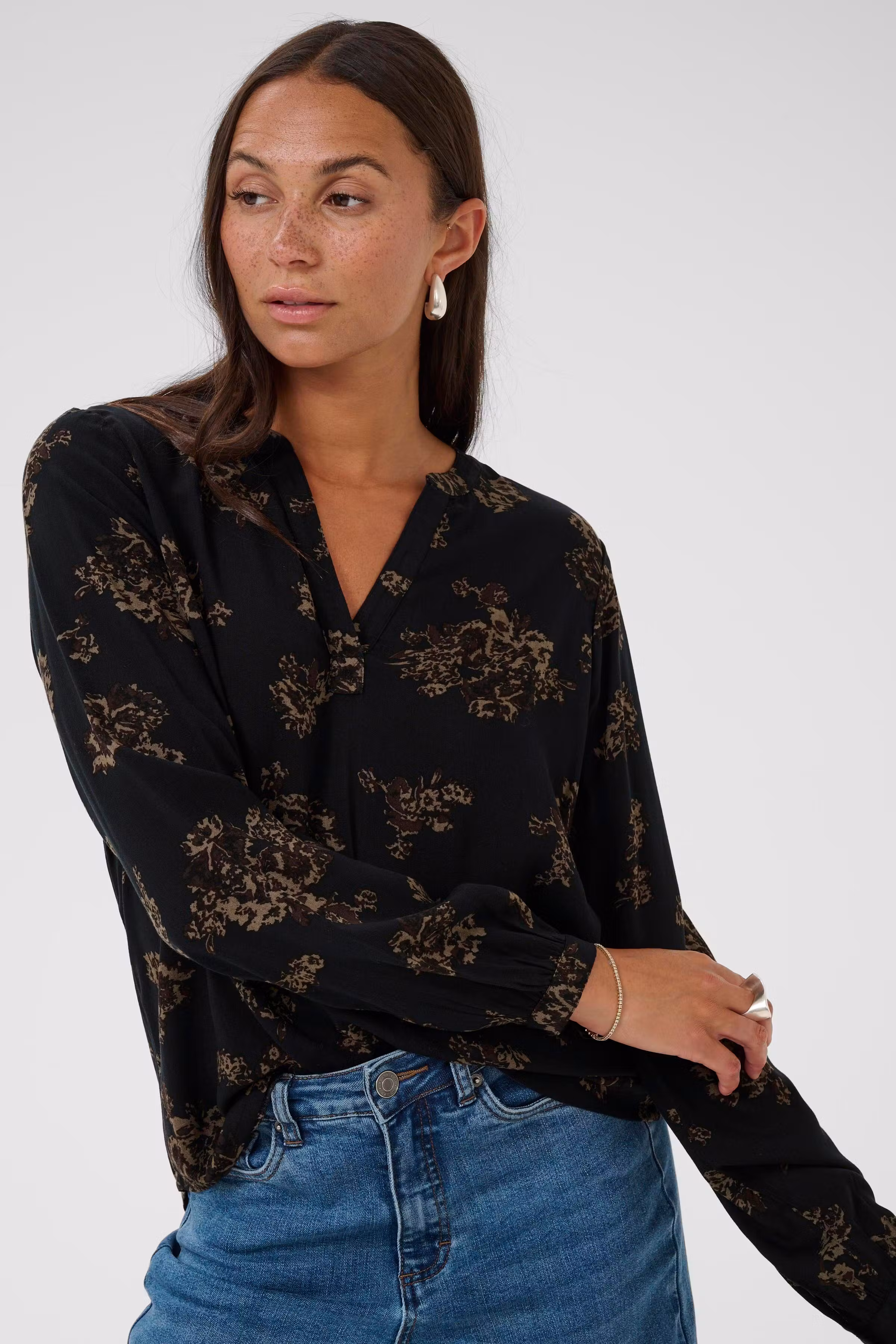 KAjalie Bluse LOOKBOOK DETAIL 10552004-109131