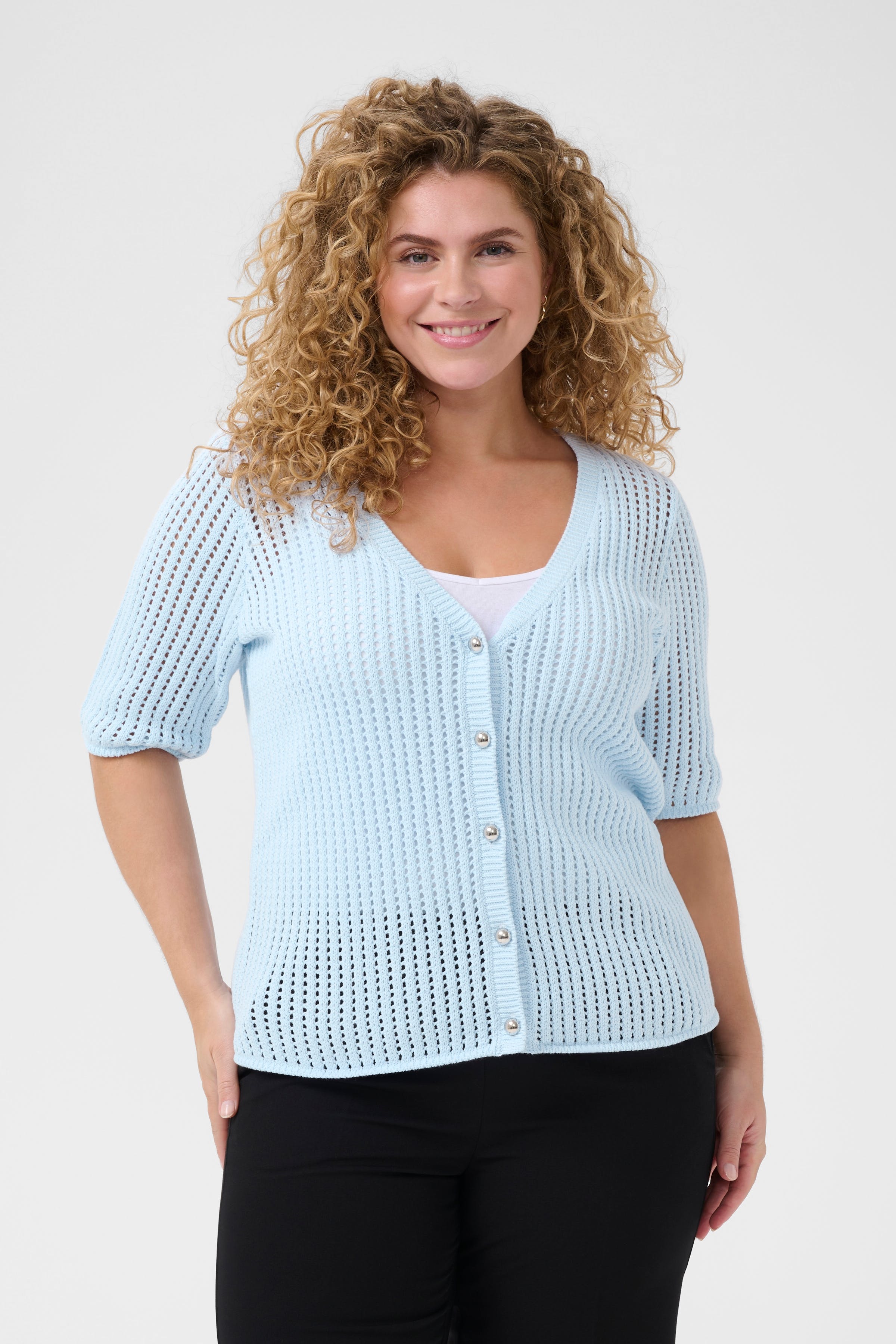 KCsolara Cardigan LOOKBOOK FRONT 10583214-144005