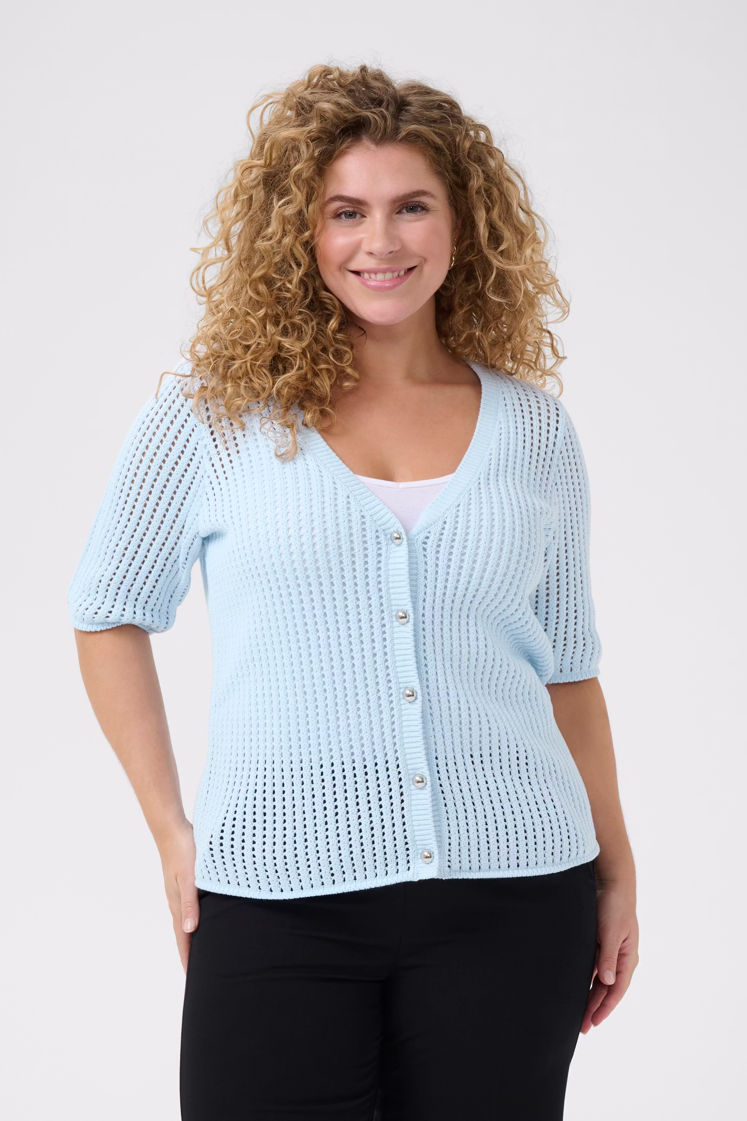 KCsolara Cardigan LOOKBOOK FRONT 10583214-144005