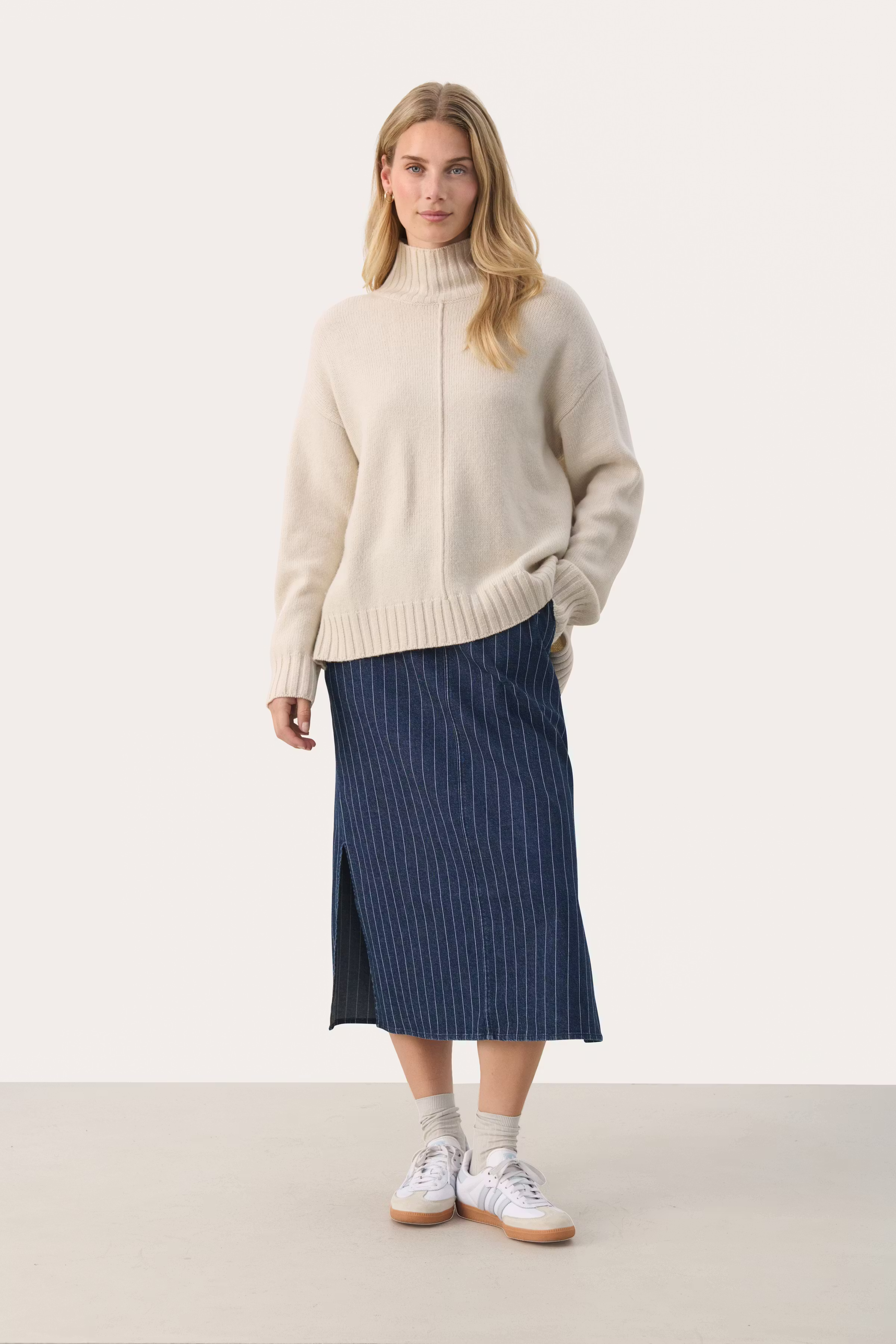 LizziePW Denim Skirt LOOKBOOK BACK 30308878-303880