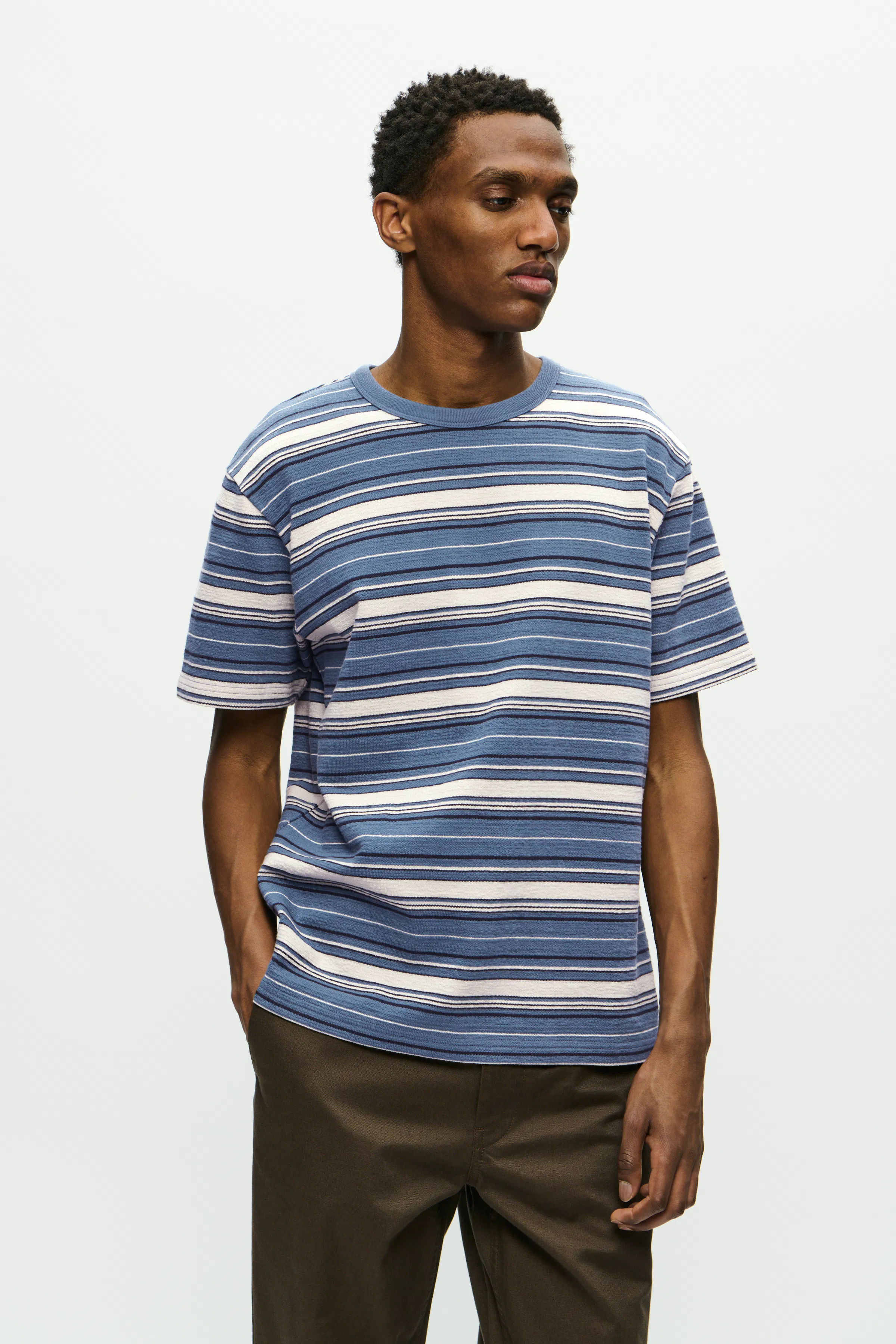 WWEaston T-shirt LOOKBOOK FRONT 30251540-304133
