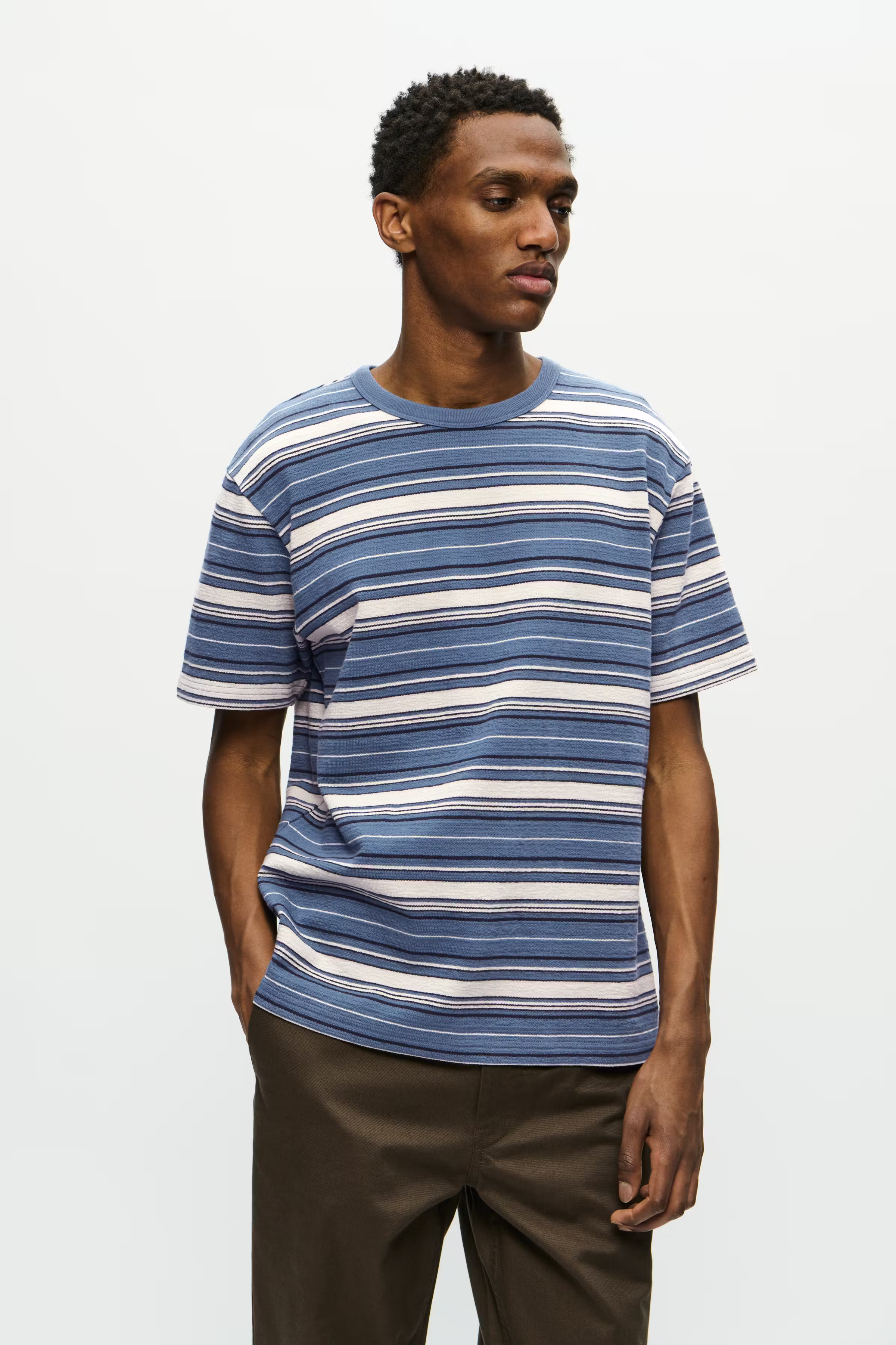 WWEaston T-shirt LOOKBOOK FRONT 30251540-304133