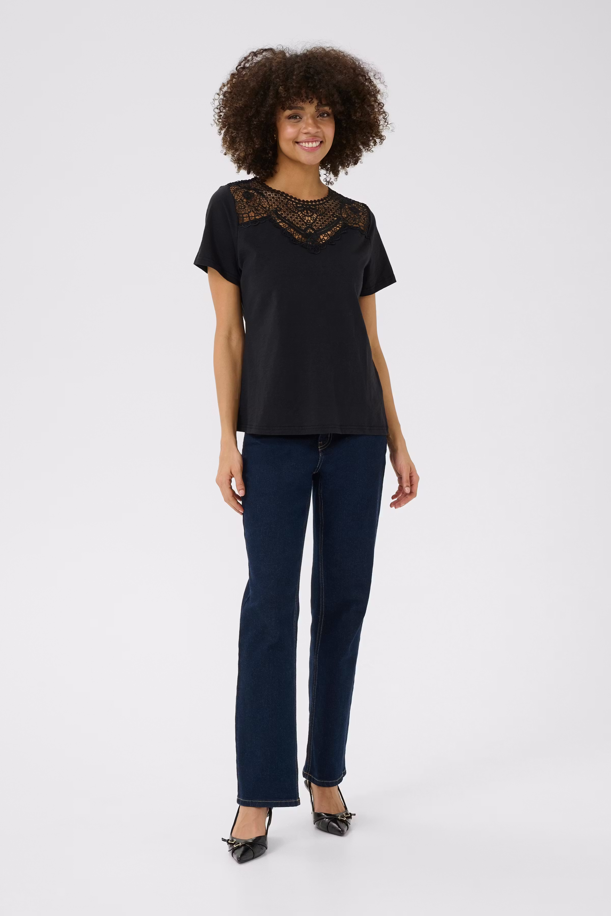 CUxandra T-shirt LOOKBOOK FRONT 50111503-500012