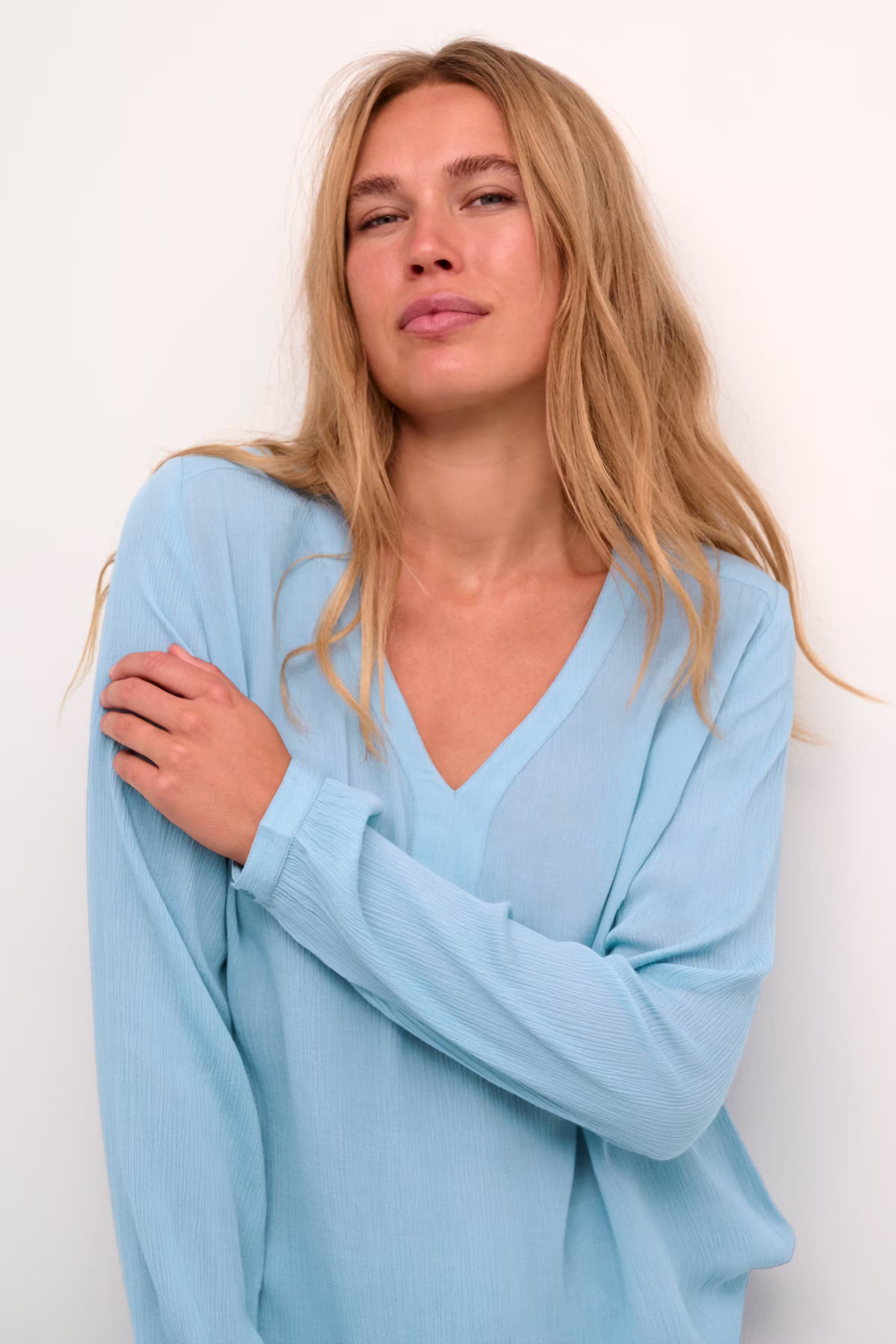 KAamber Blouse LOOKBOOK BACK 501032-174021