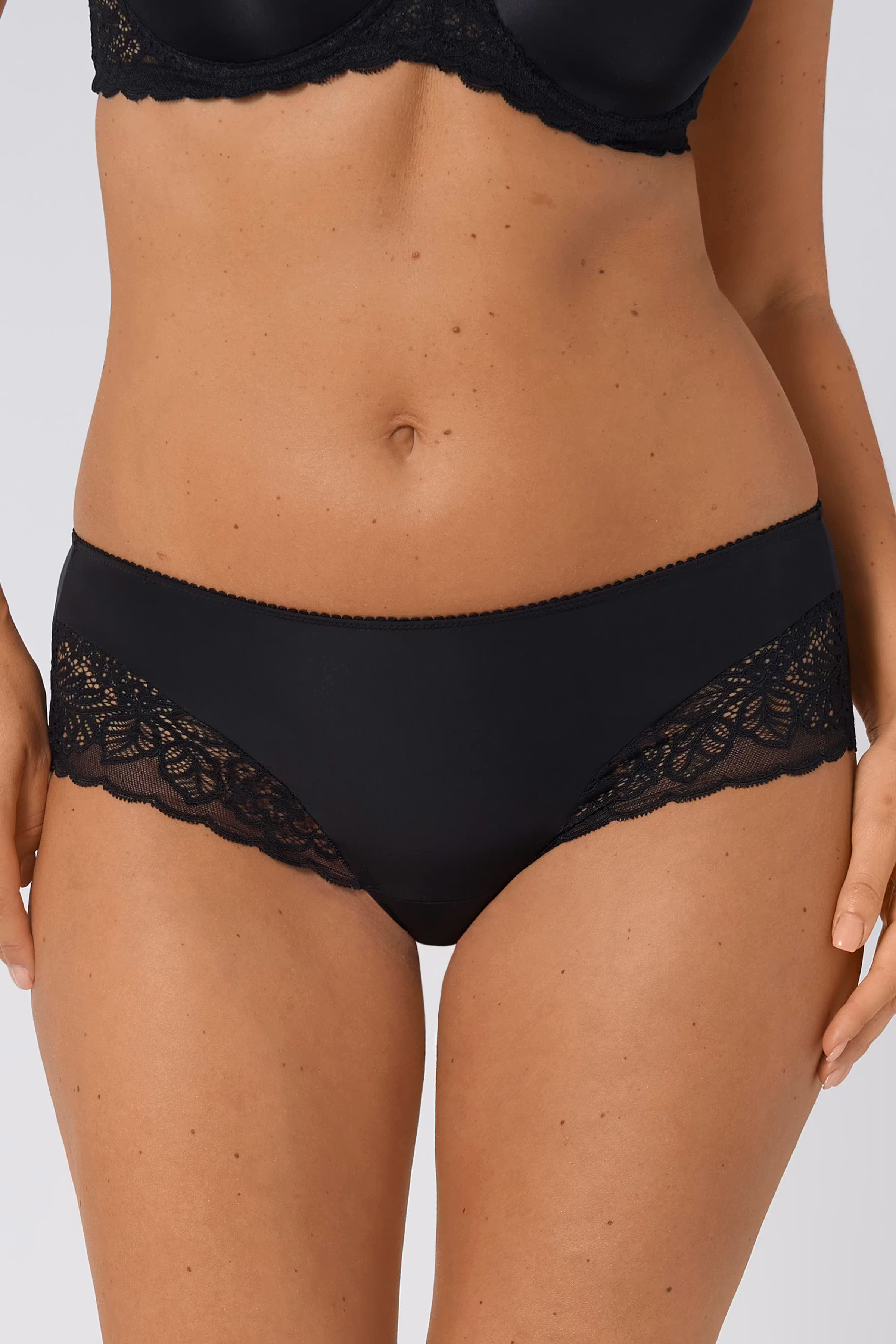 AmouretteSpotlight Panties LOOKBOOK FRONT 40500009-T0004