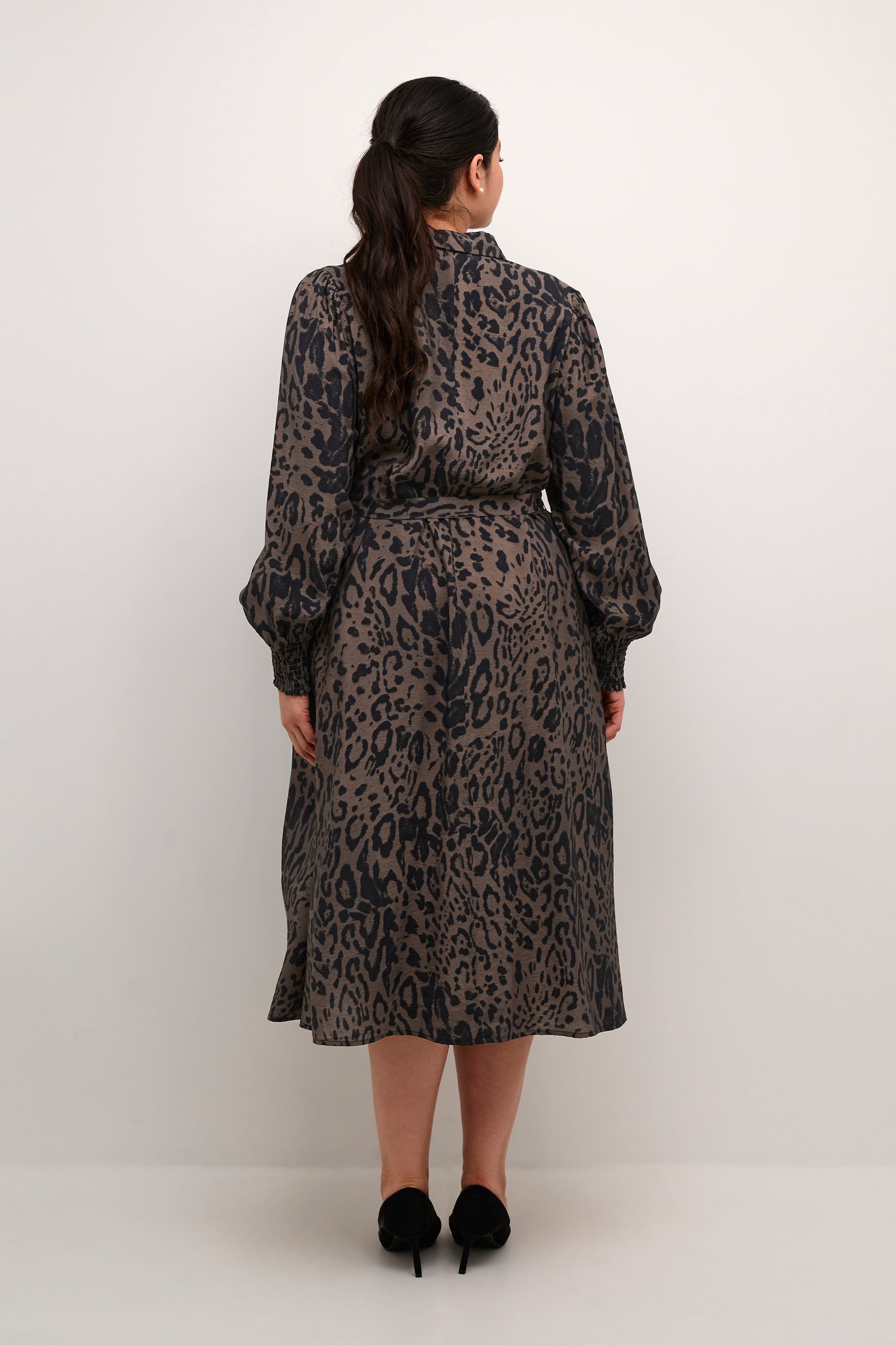 KCjola Leopard Dress LOOKBOOK BACK 10582529-106279