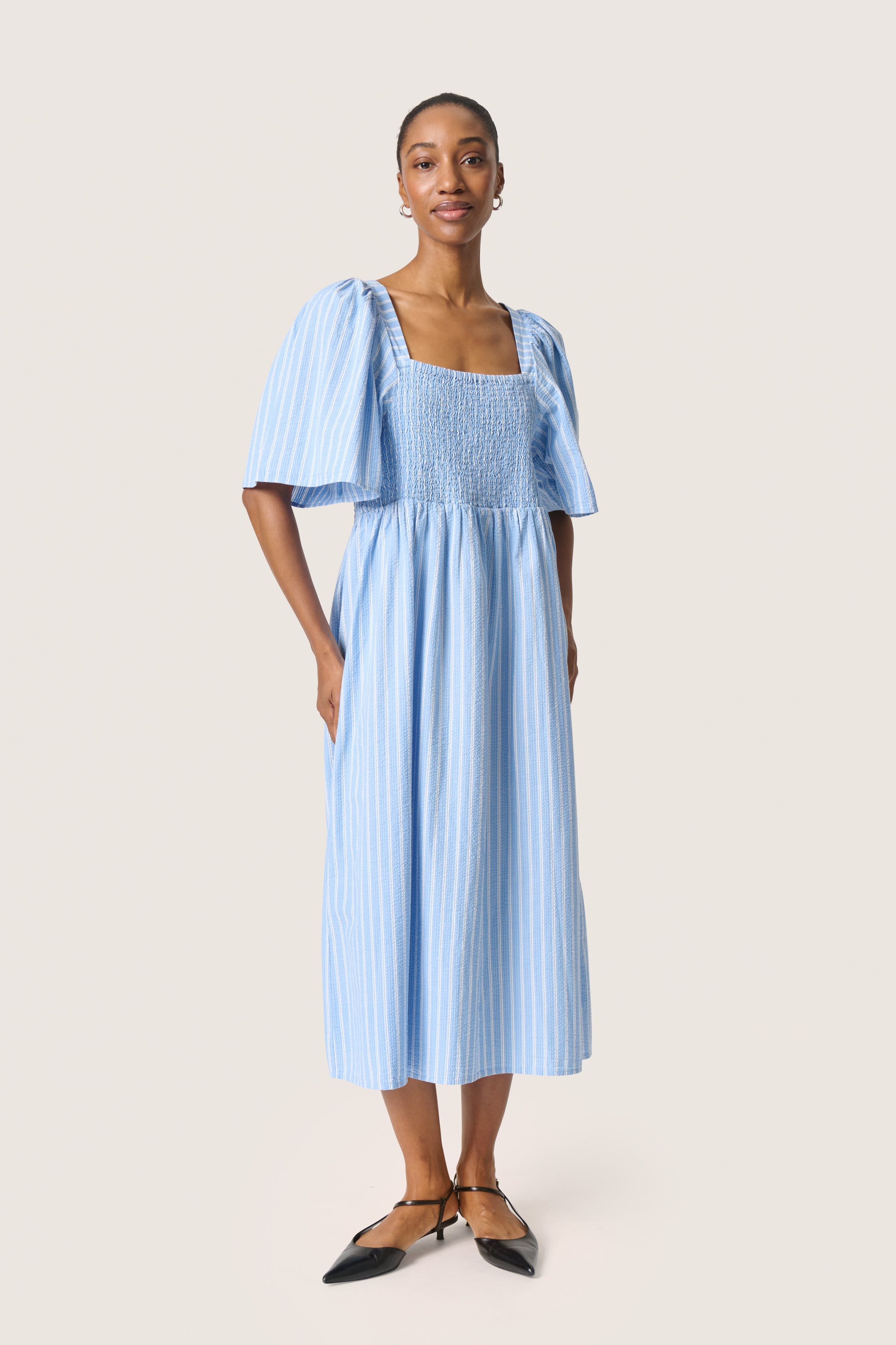 SLAnvitte Jurk LOOKBOOK FRONT 30408471-303926