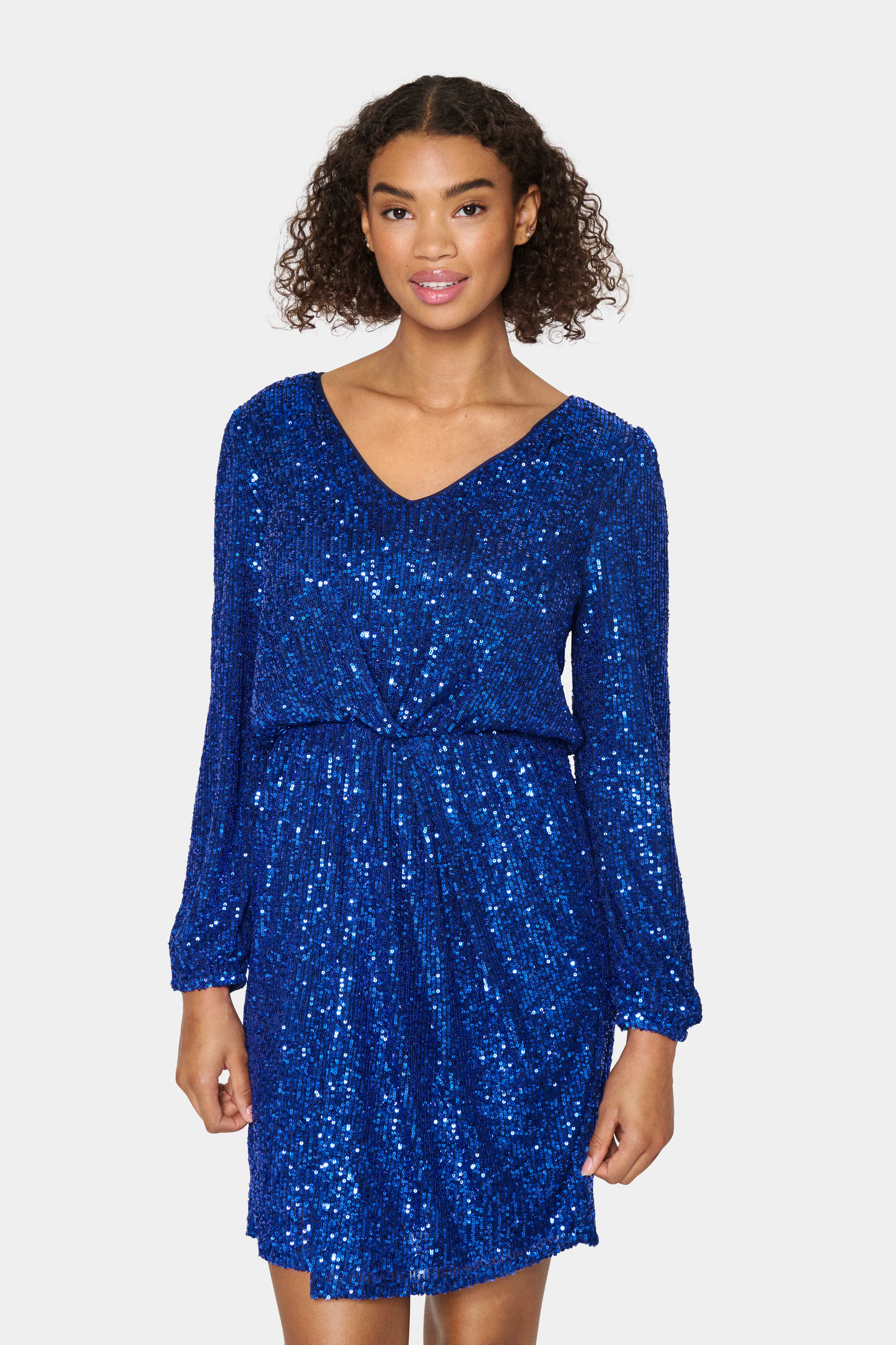 XeniraSZ Paillette Kleid LOOKBOOK FRONT 30510848-193851