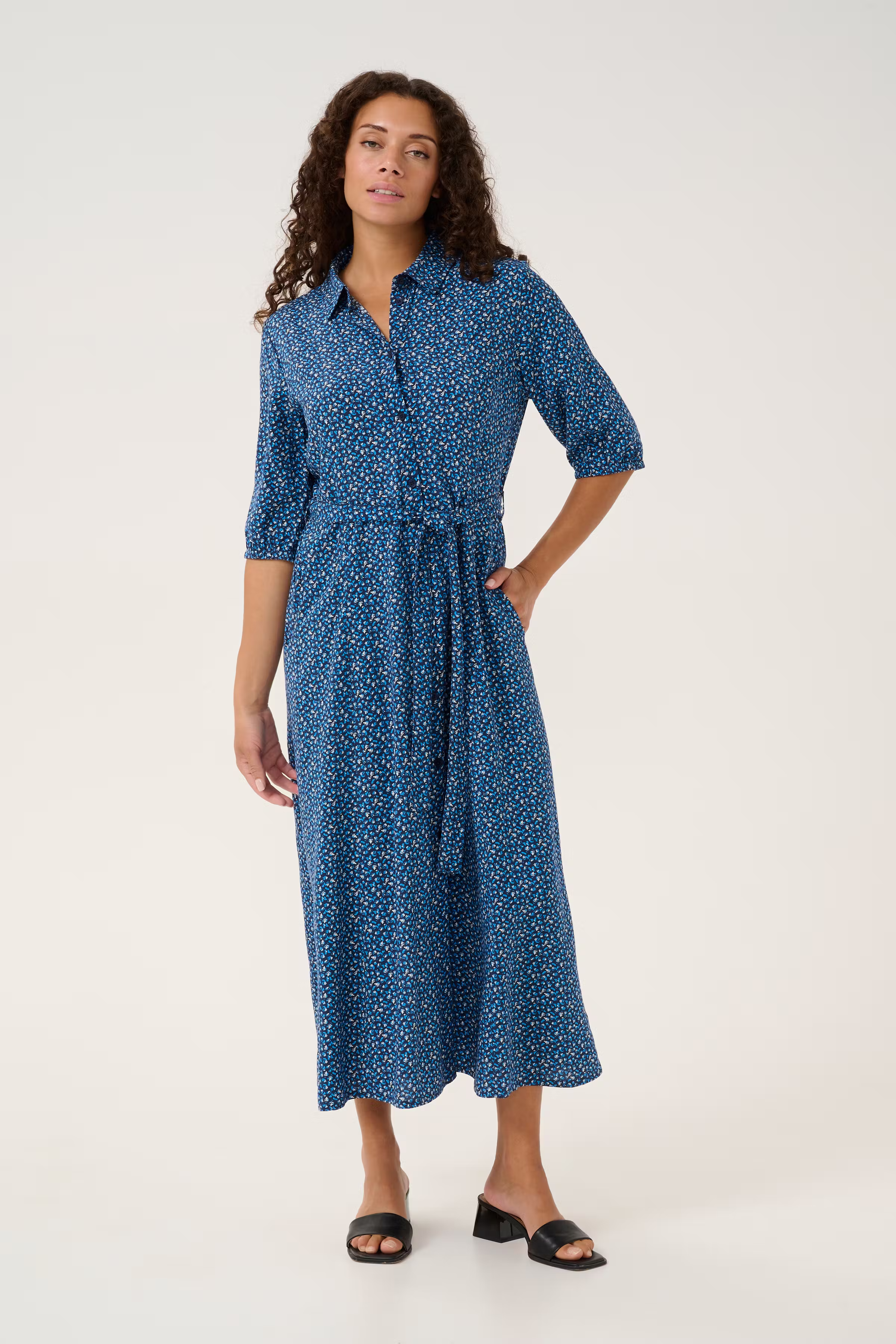 CRTiah Kleid LOOKBOOK FRONT 10611340-105492