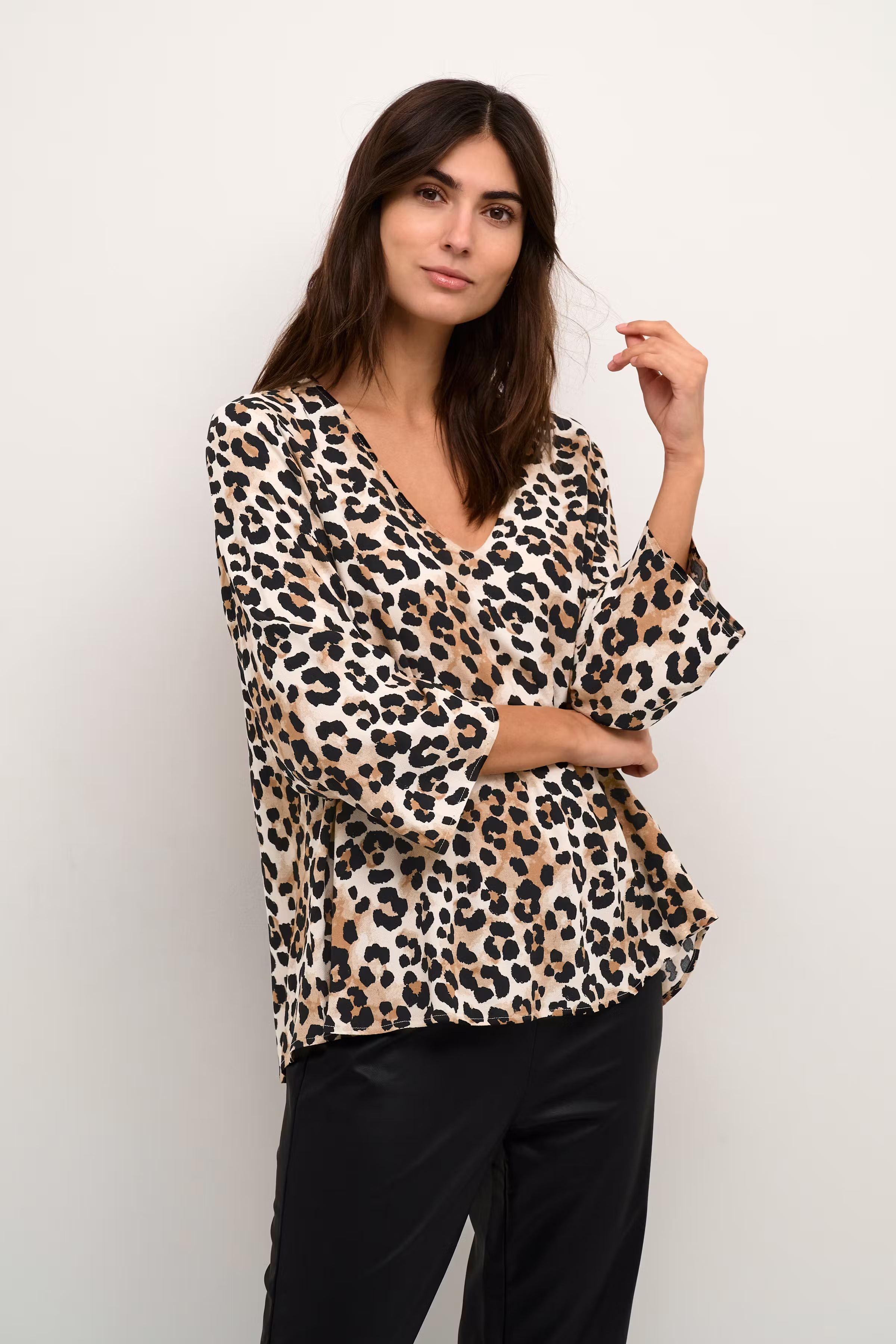 CUatlas Leopard bluse LOOKBOOK FRONT 50109839-500089