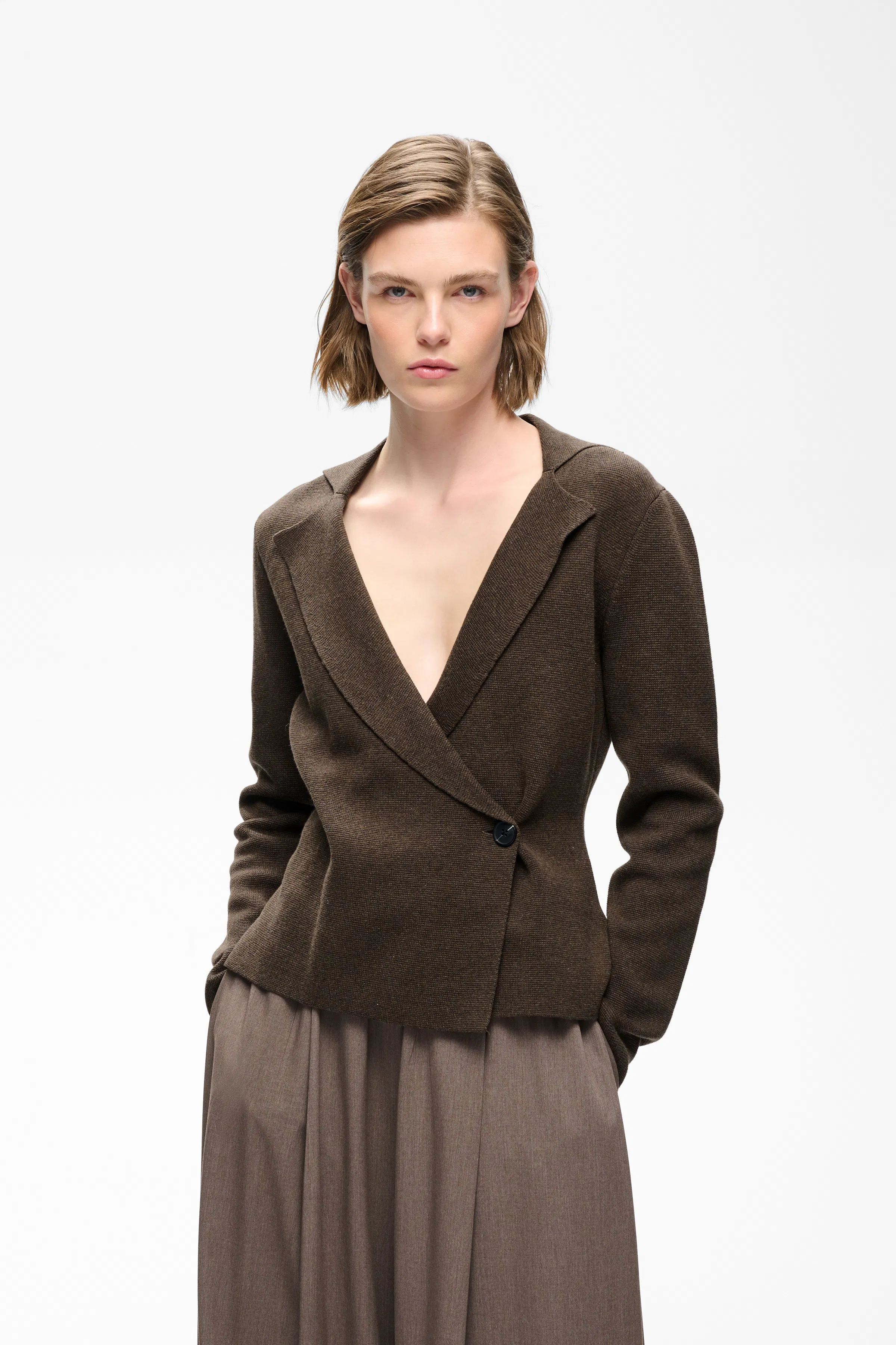 TILDAIW Cardigan LOOKBOOK FRONT 30112914-1911091