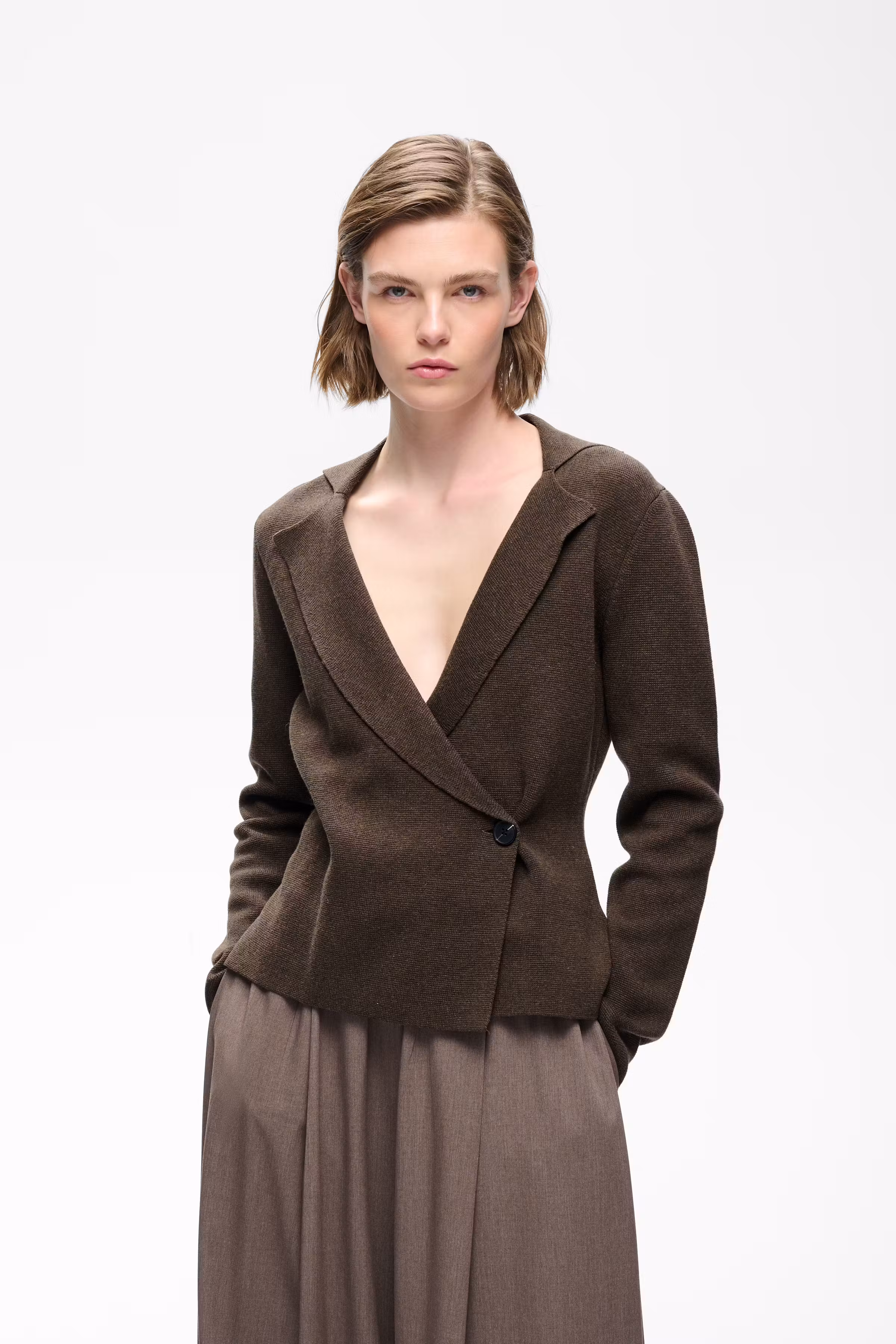 TILDAIW Cardigan LOOKBOOK FRONT 30112914-1911091